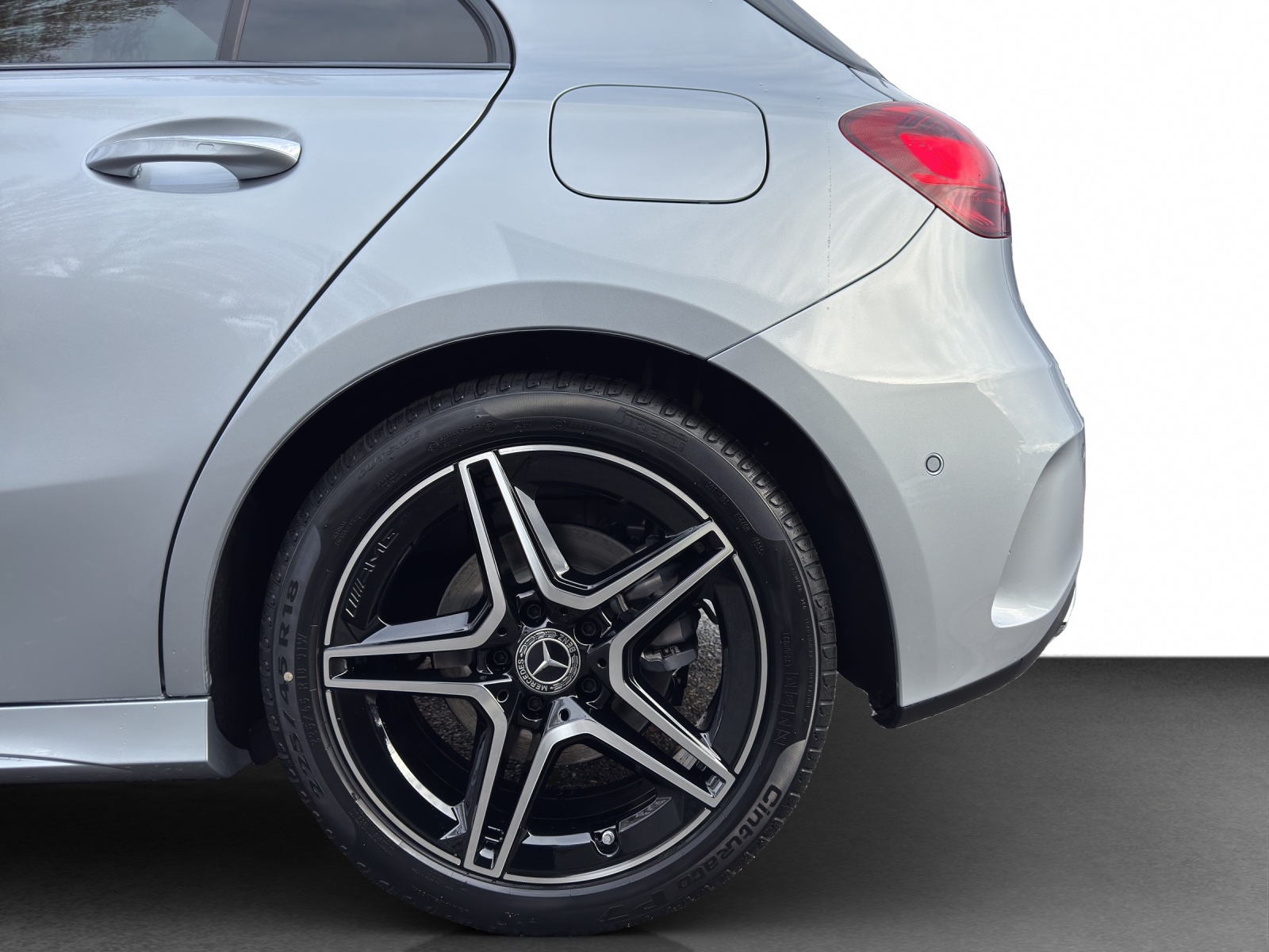 MERCEDES-BENZ A 250 4Matic 8G-DCT-image-20
