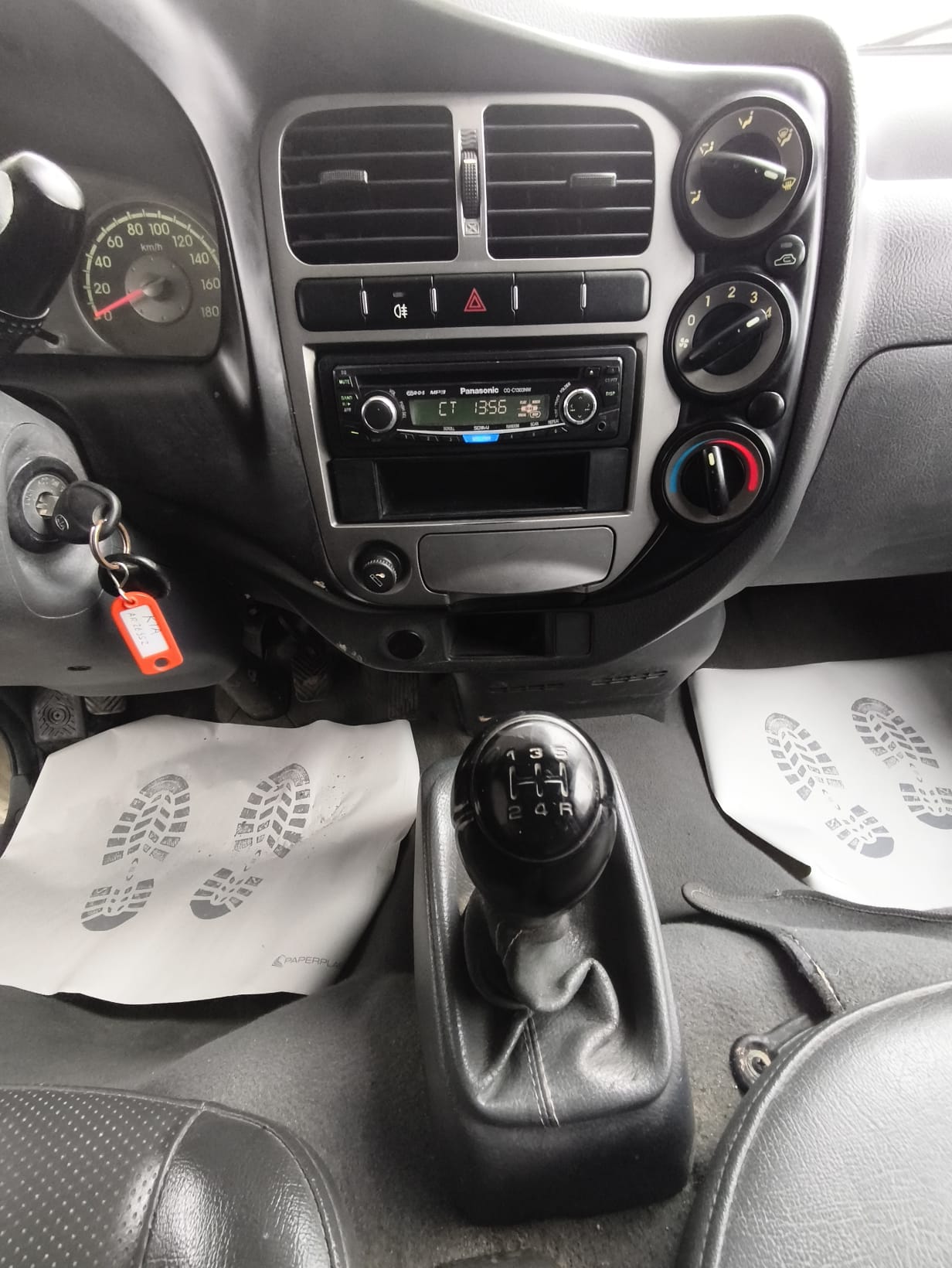KIA K2500 TCi-image-4