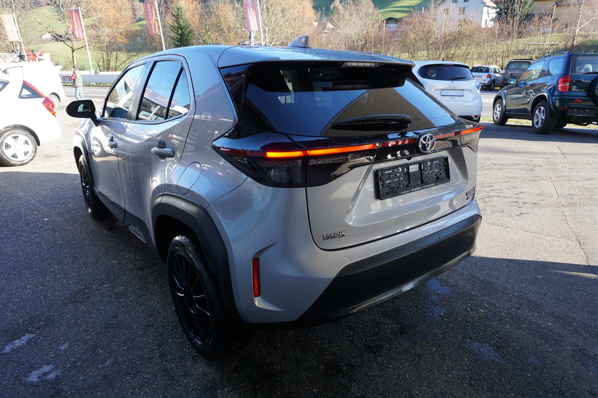 TOYOTA Yaris Cross 1.5 Trend e-CVT AWDi-image-4