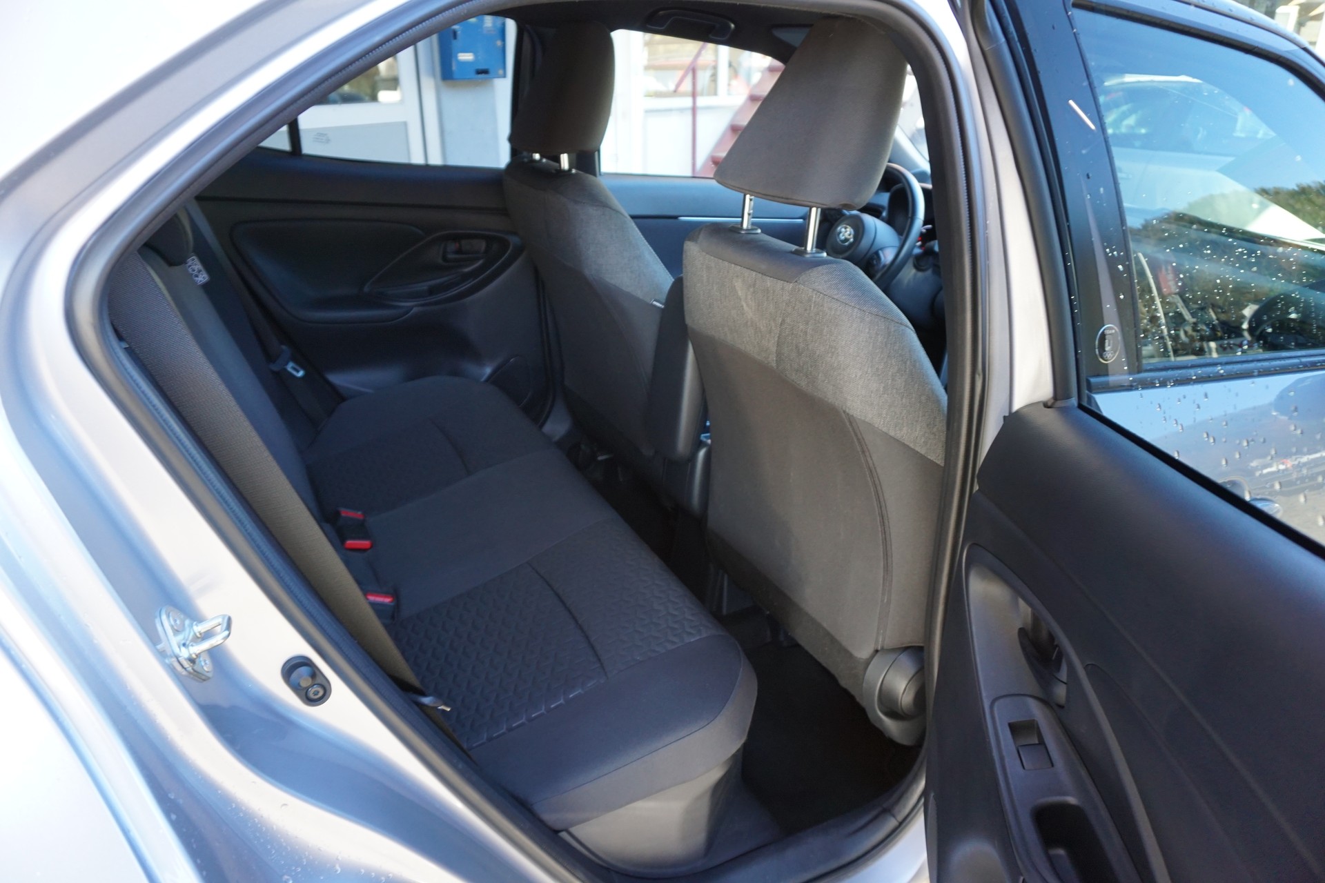 TOYOTA Yaris Cross 1.5 Trend e-CVT AWDi-image-11