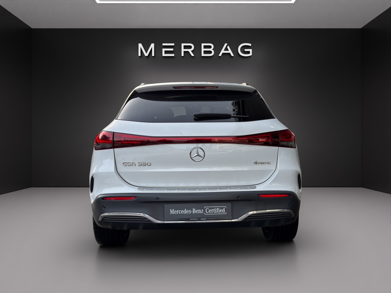 MERCEDES-BENZ EQA 350 Edition 1 4Matic-image-4