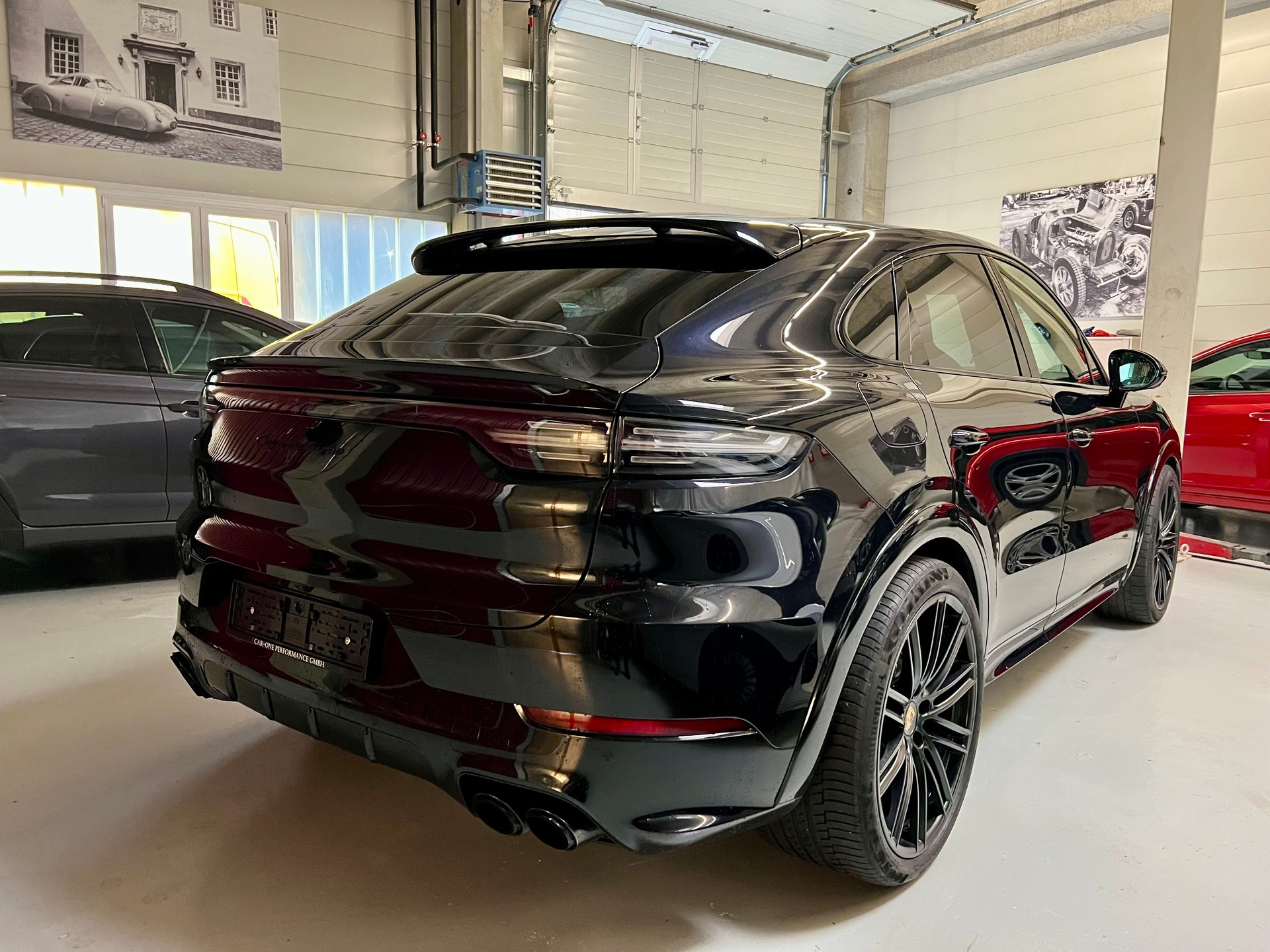 PORSCHE Cayenne Turbo Coupé-showroom-element-2