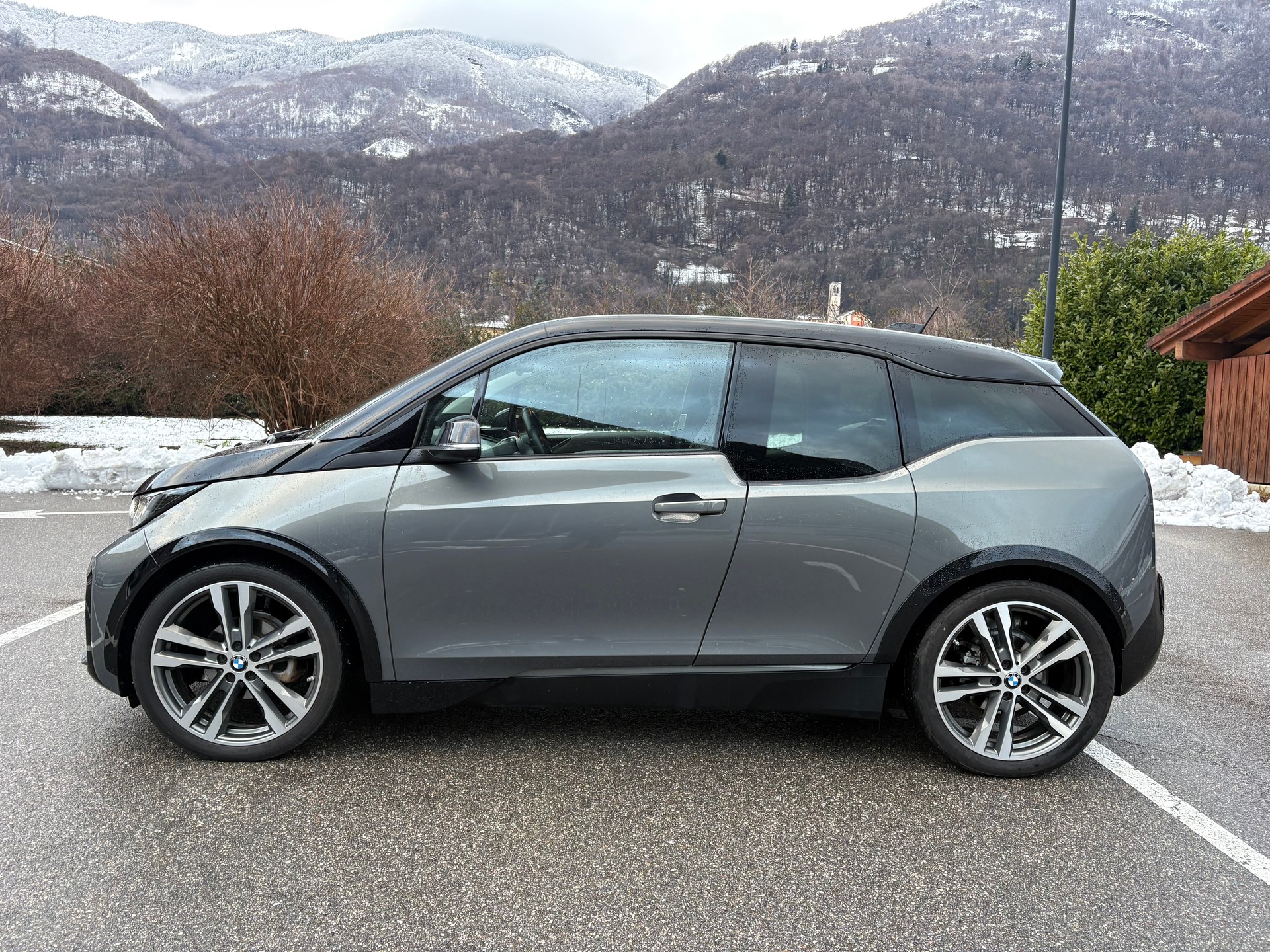 BMW i3s (120Ah) Fleet Edition-image-3