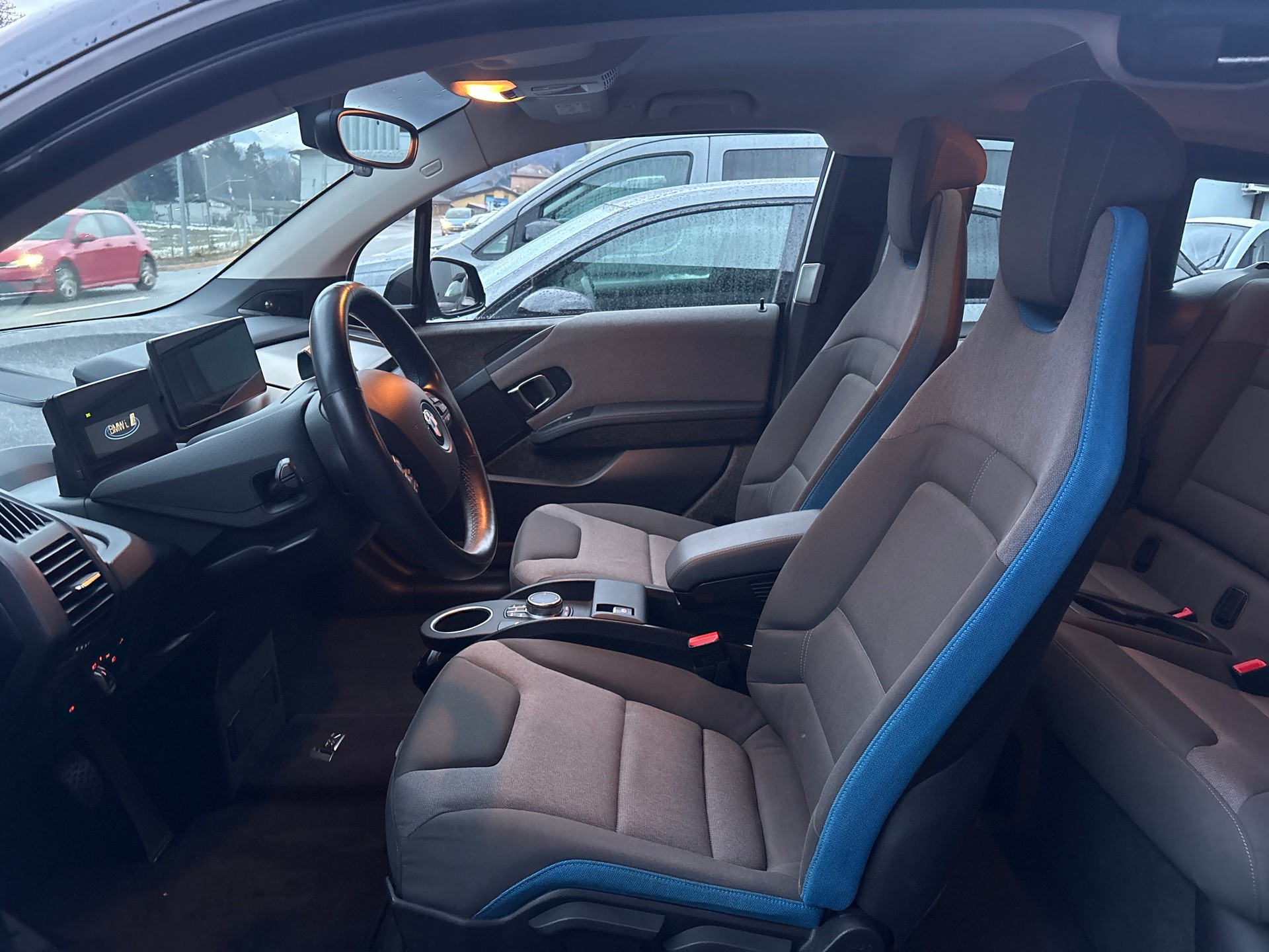 BMW i3s (120Ah) Fleet Edition-image-9
