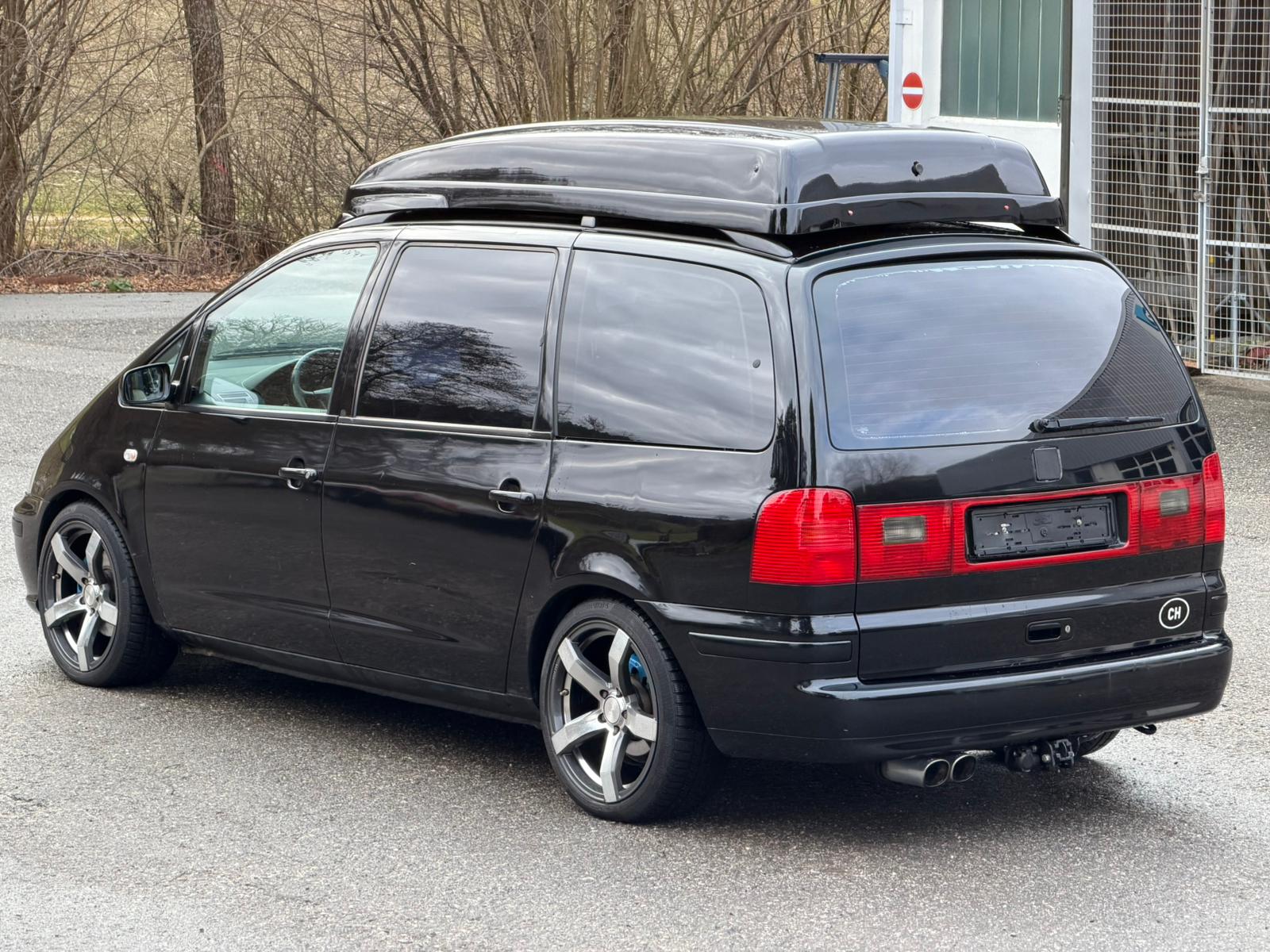 SEAT Alhambra 1.8 Turbo Sport-image-1