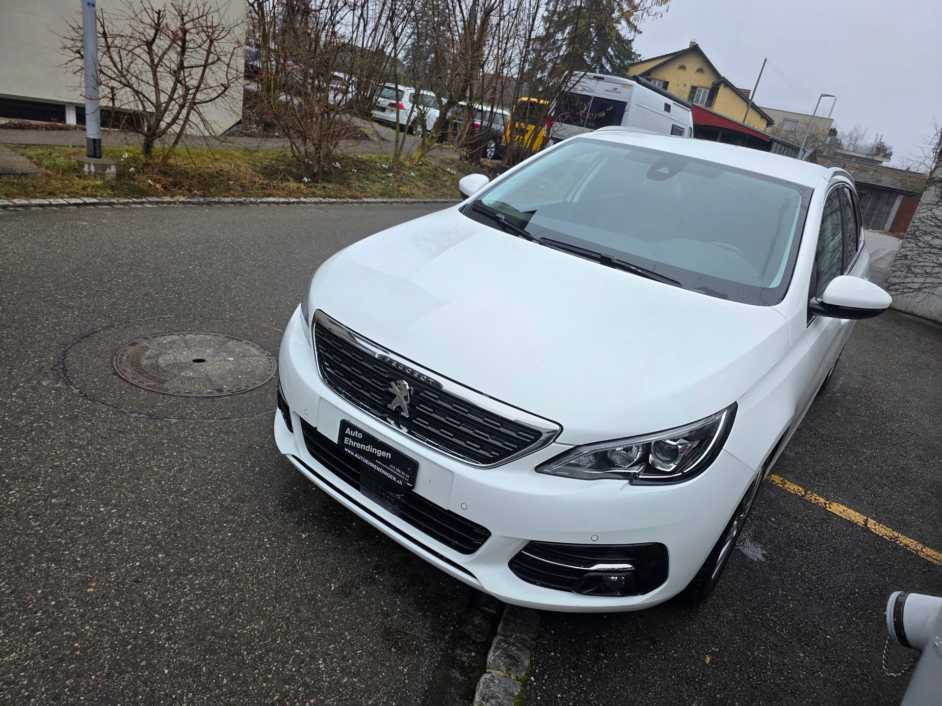 PEUGEOT 308 SW 1.5 BlueHDI Allure Pack EAT8-image-0
