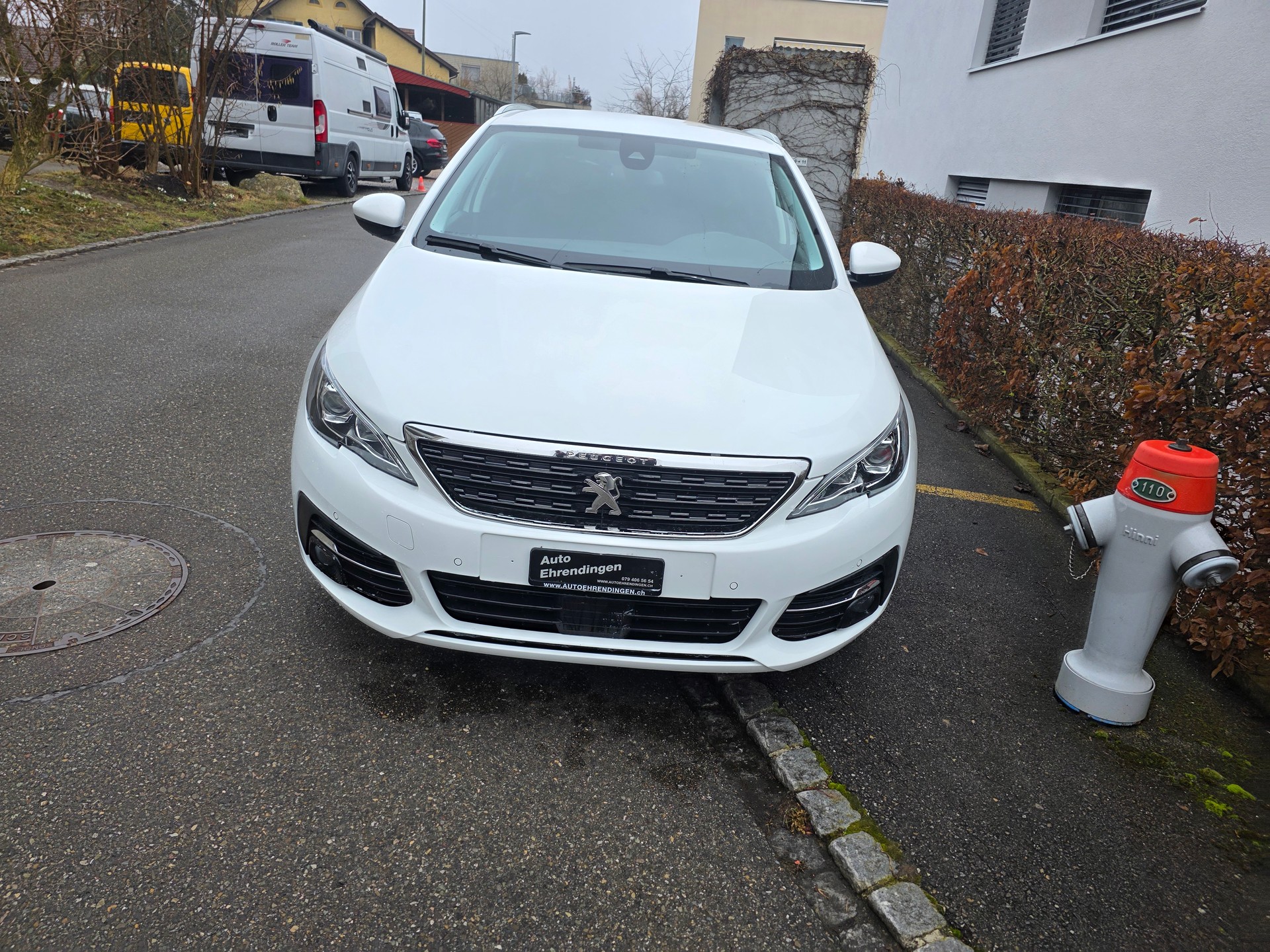 PEUGEOT 308 SW 1.5 BlueHDI Allure Pack EAT8-image-1
