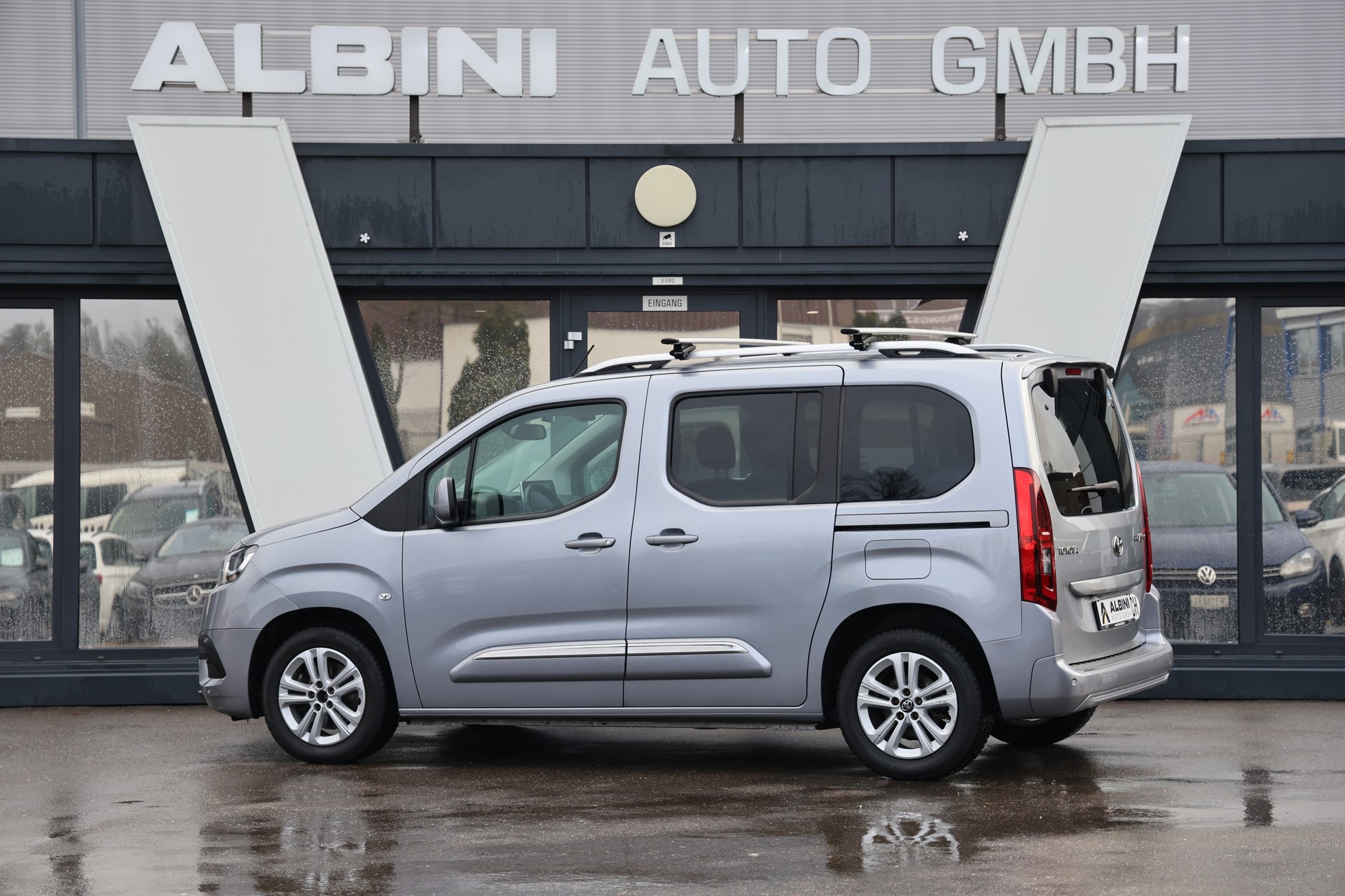 TOYOTA Proace City Verso 1.2 Trend *ZAHNRIEMEN ersetzt* Medium Automatik-image-3