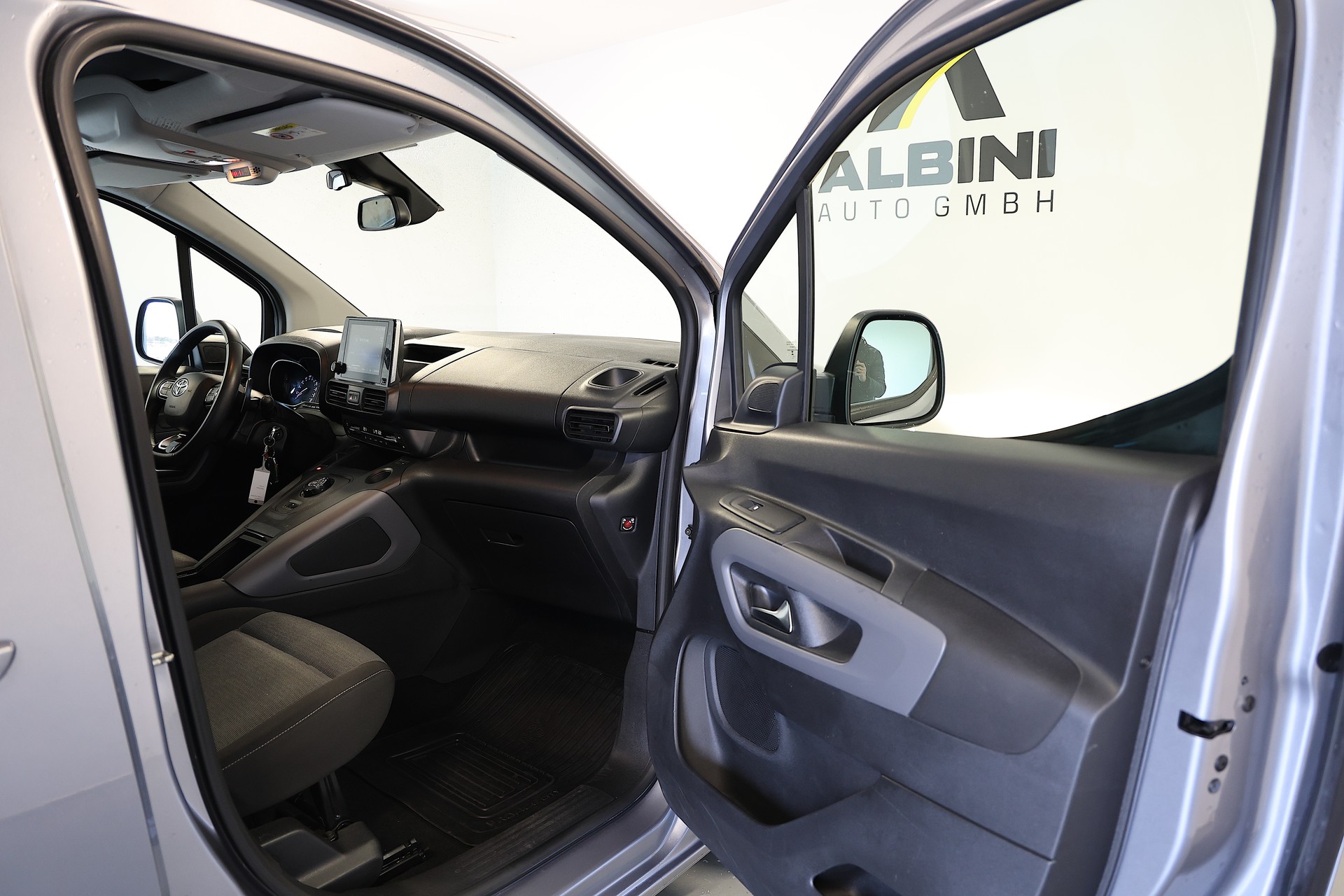 TOYOTA Proace City Verso 1.2 Trend *ZAHNRIEMEN ersetzt* Medium Automatik-image-10