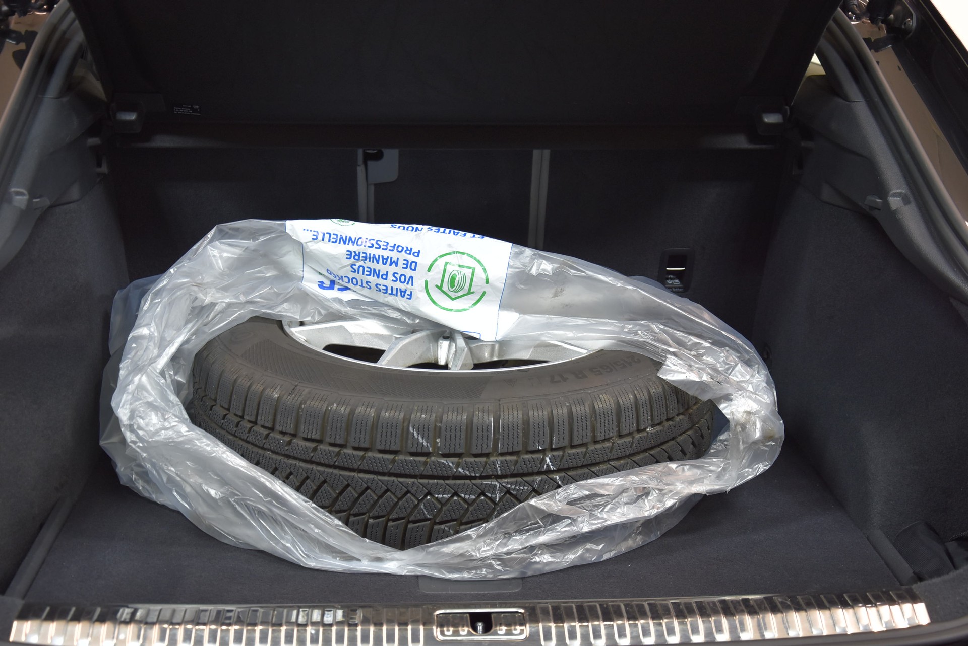 AUDI Q3 Sportback 35 TDI S line Attraction quattro S-tronic-image-8