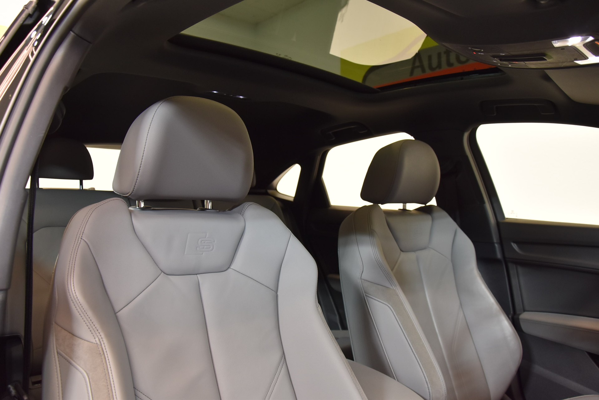 AUDI Q3 Sportback 35 TDI S line Attraction quattro S-tronic-image-7