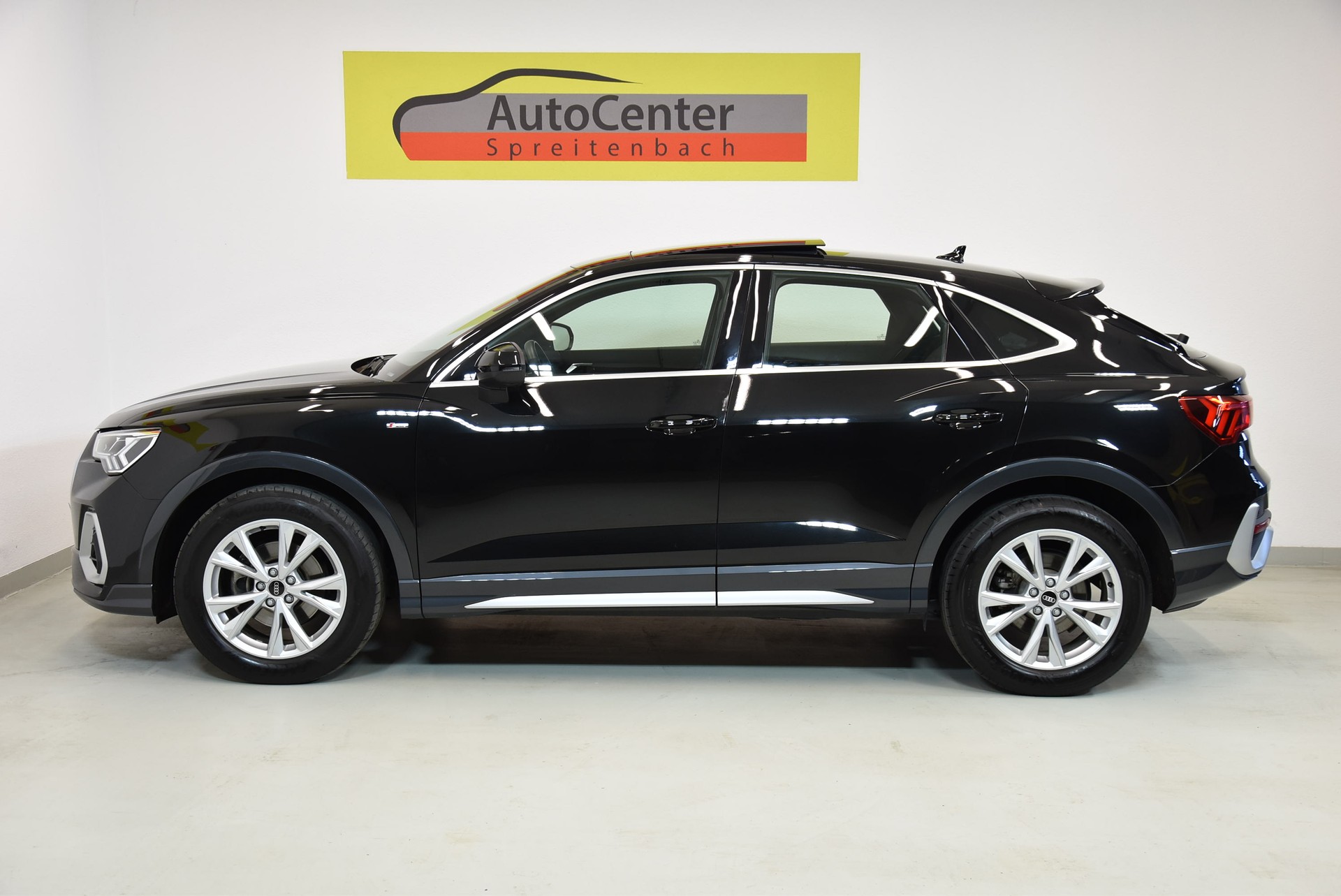AUDI Q3 Sportback 35 TDI S line Attraction quattro S-tronic-image-14