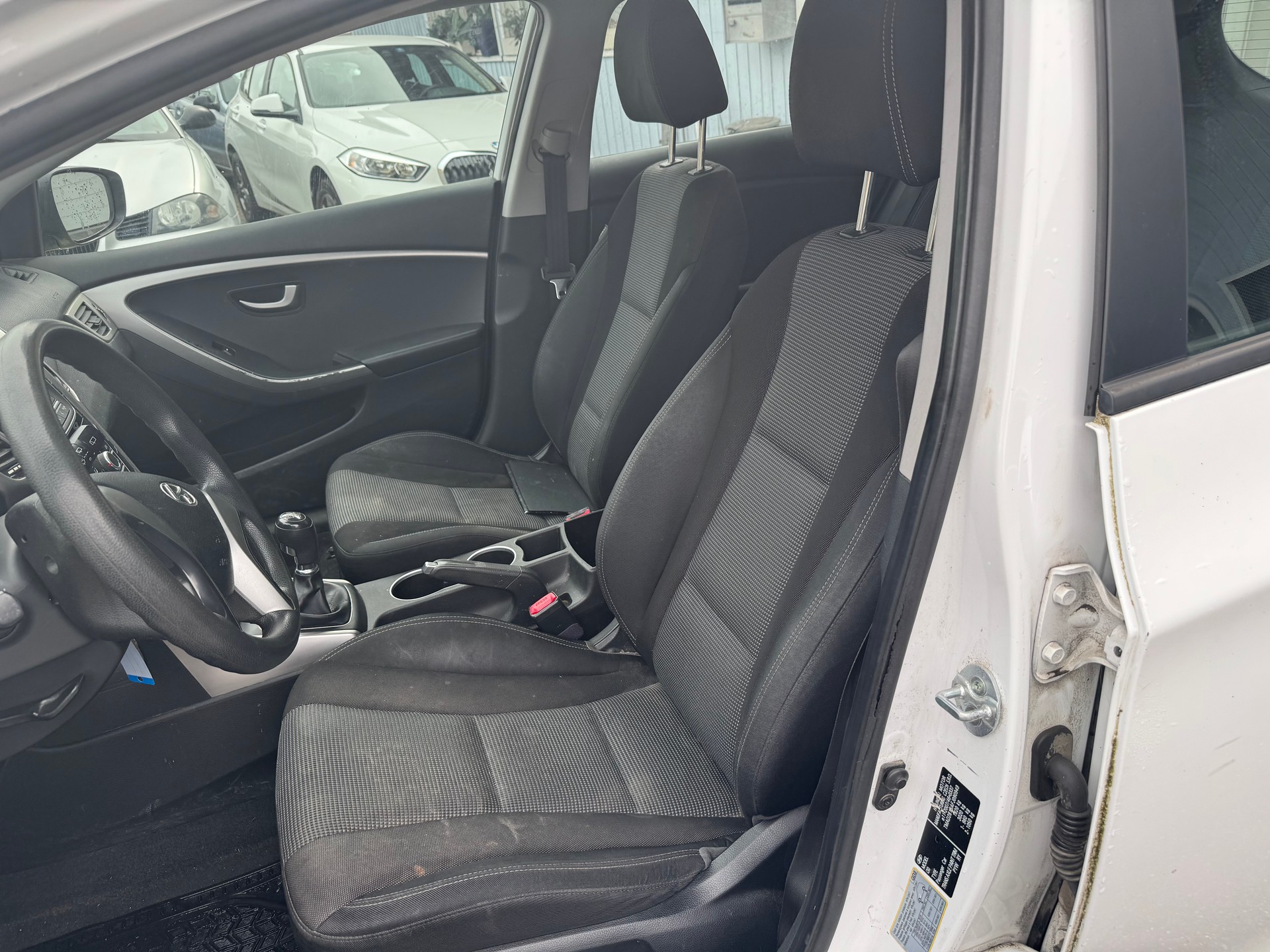 HYUNDAI i30 Wagon 1.6 GDI Plena-image-6