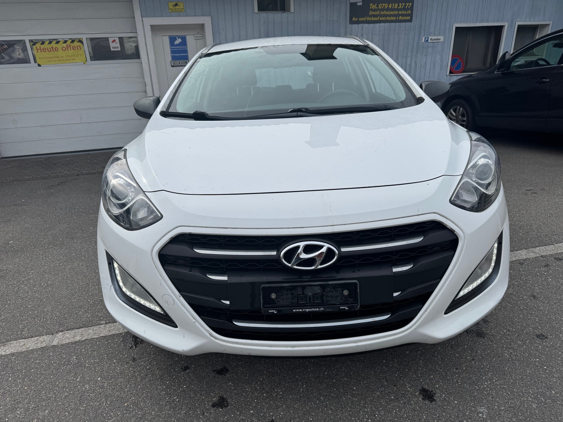 HYUNDAI i30 Wagon 1.6 GDI Plena-image-0