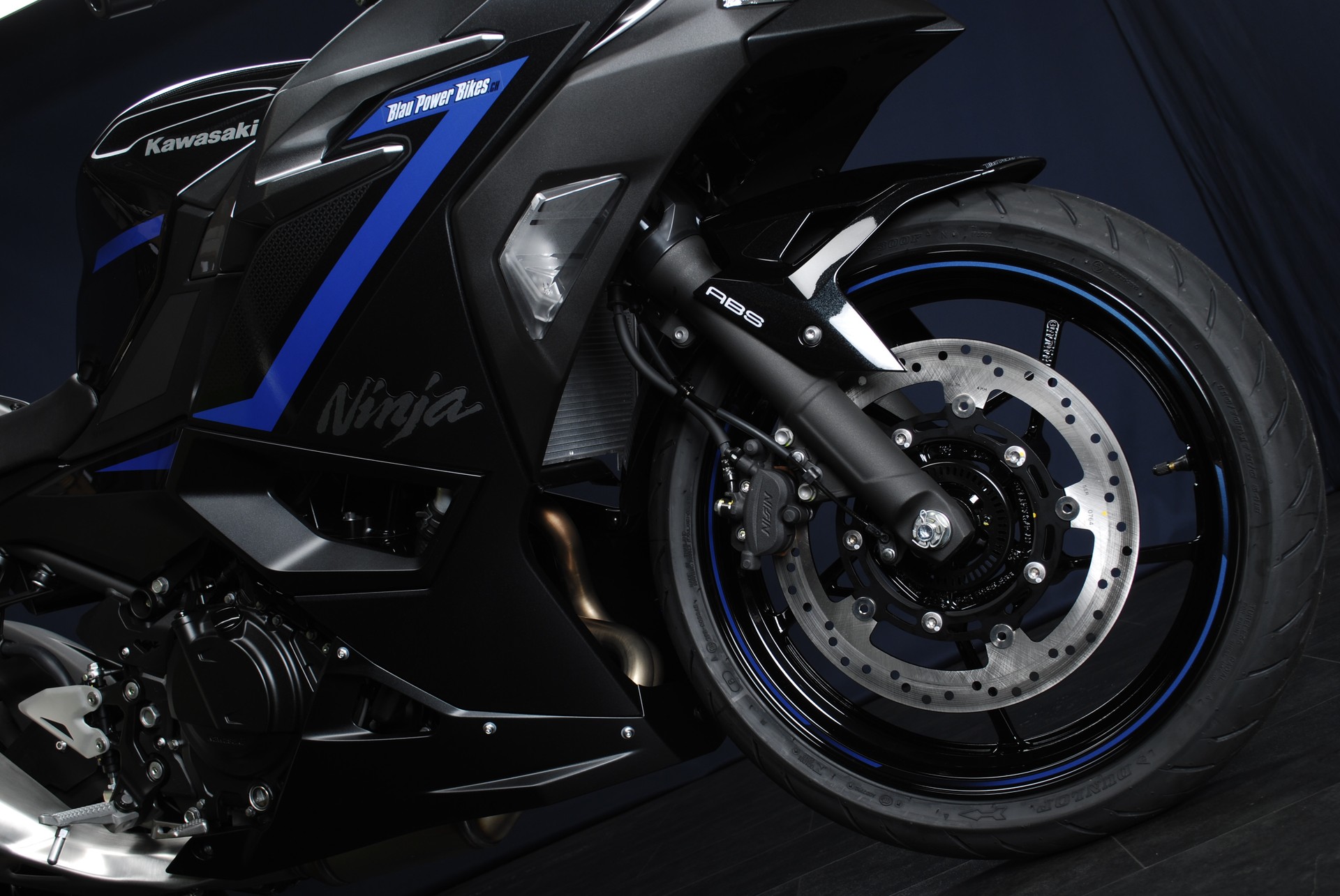 KAWASAKI Ninja 500 SE MY26-showroom-element-3