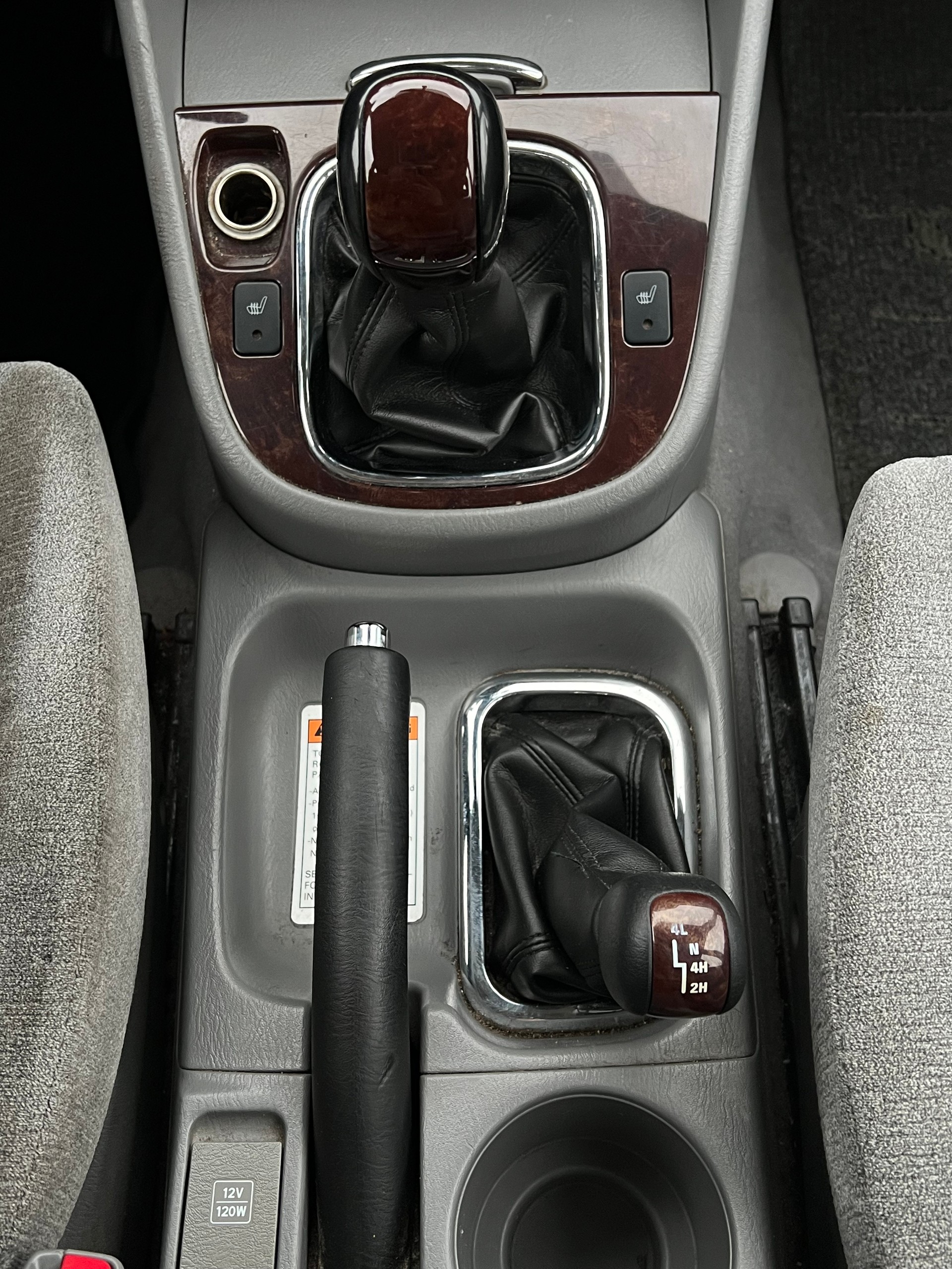 SUZUKI Grand Vitara 2.7 V6 Wagon-image-14