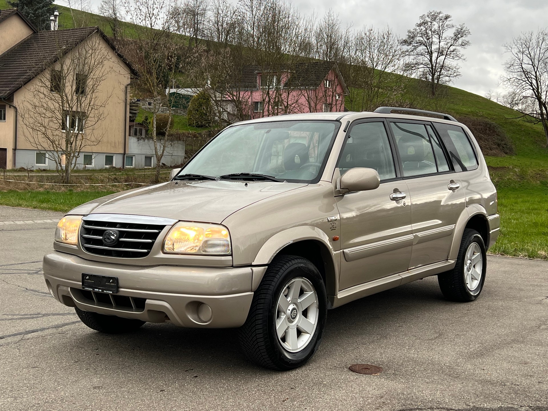 SUZUKI Grand Vitara 2.7 V6 Wagon-image-0
