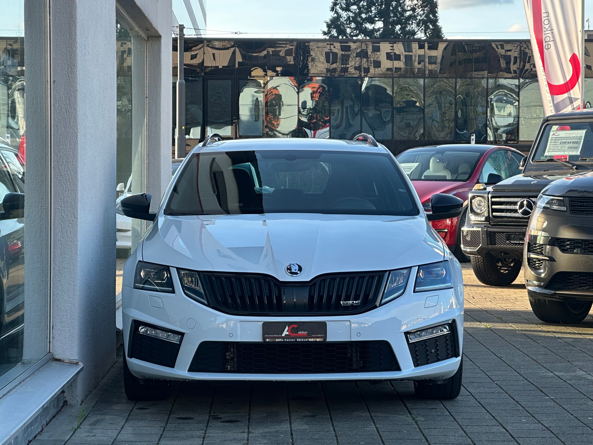 SKODA Octavia Combi 2.0 TDI RS 4x4 DSG-showroom-element-3