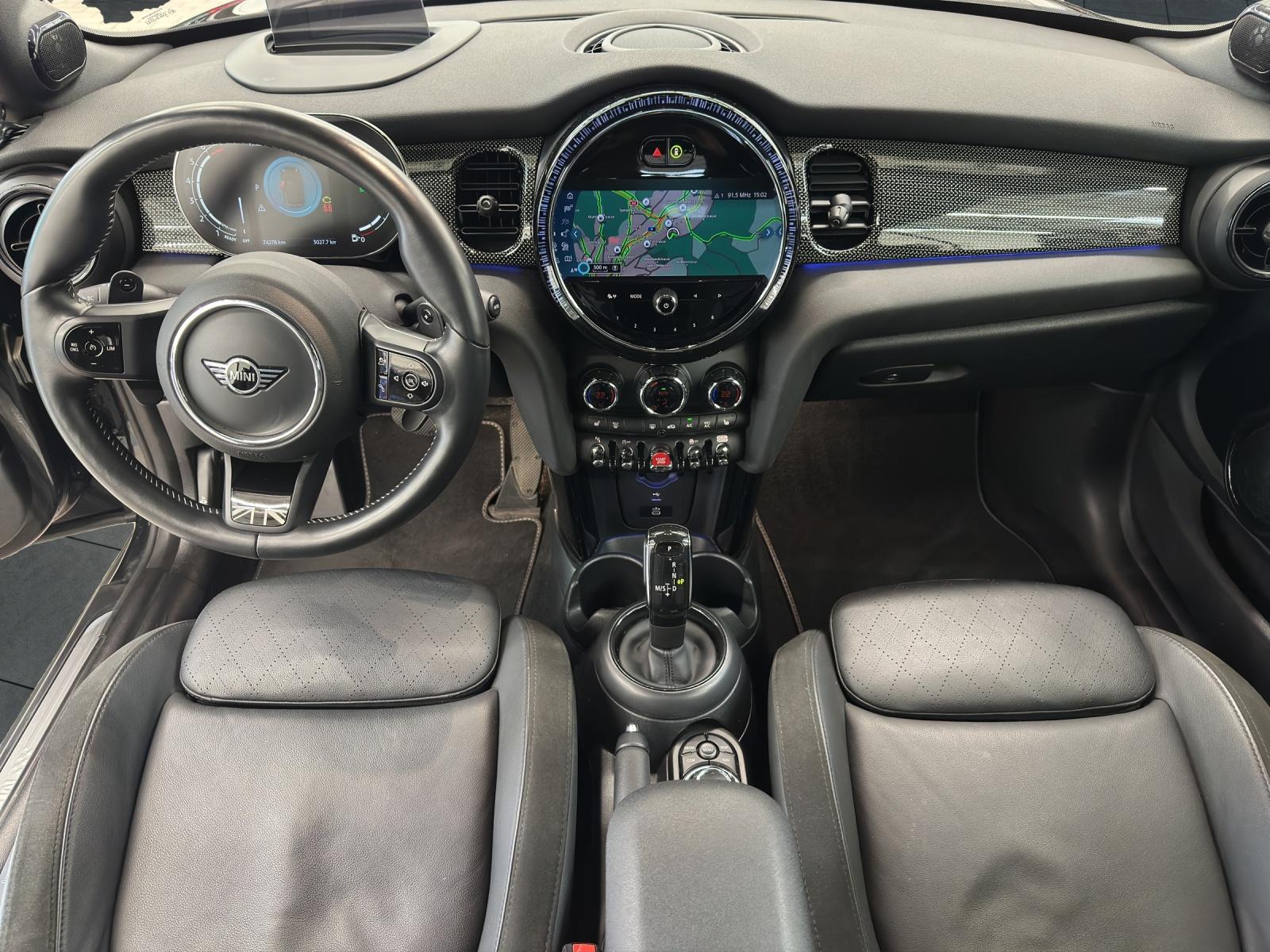 MINI Cabrio F57 2.0i Cooper S MINI YOURS TRIM II-image-9