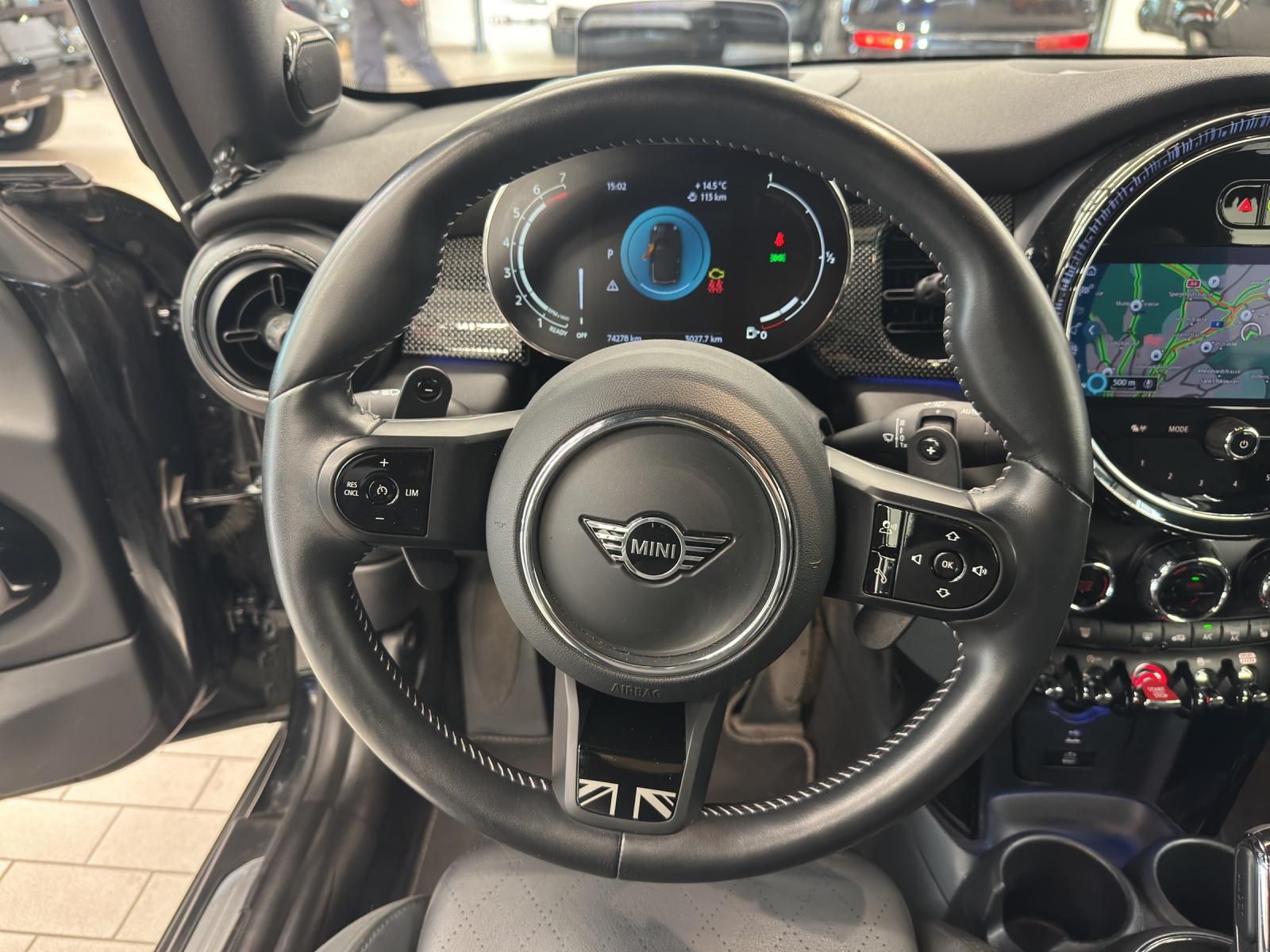 MINI Cabrio F57 2.0i Cooper S MINI YOURS TRIM II-image-10