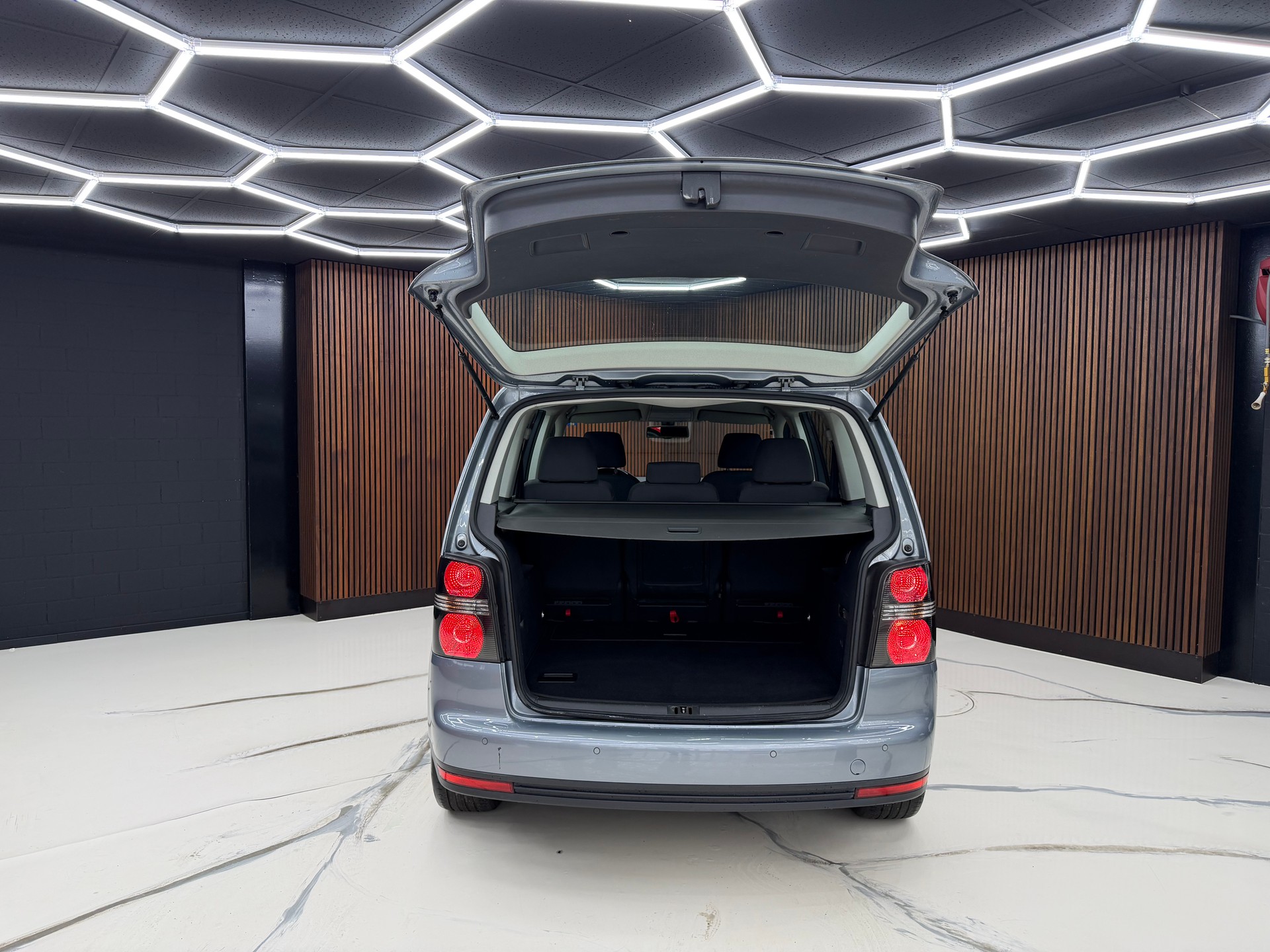 VW Touran 1.4 TSI Team DSG-image-15
