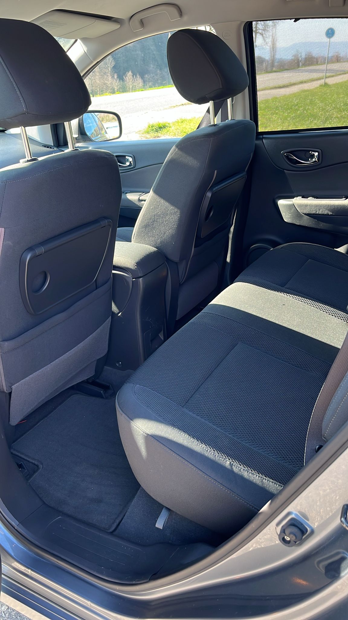 RENAULT Koleos 2.5 Dynamique 4x4-image-9
