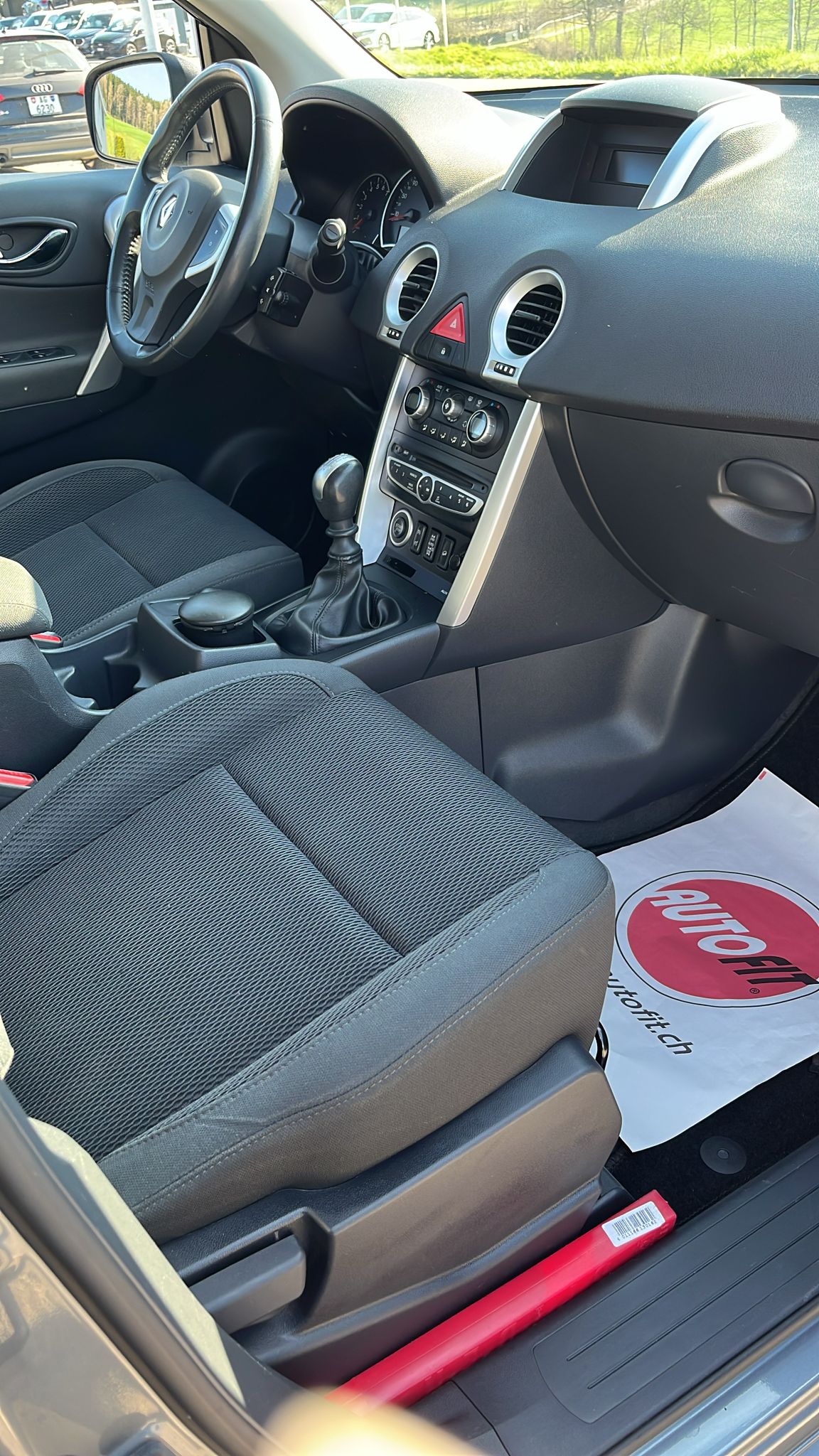 RENAULT Koleos 2.5 Dynamique 4x4-image-13