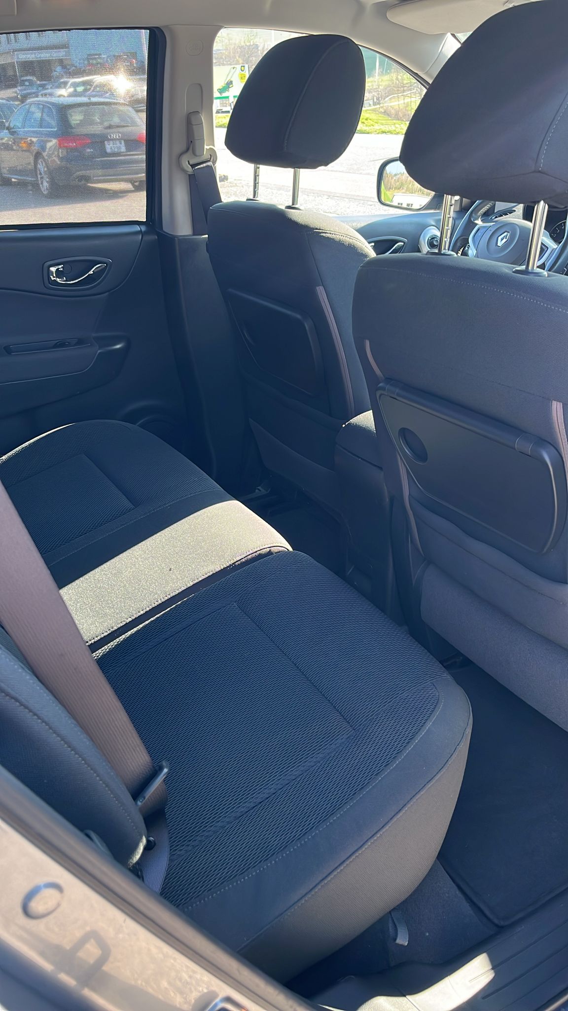 RENAULT Koleos 2.5 Dynamique 4x4-image-12