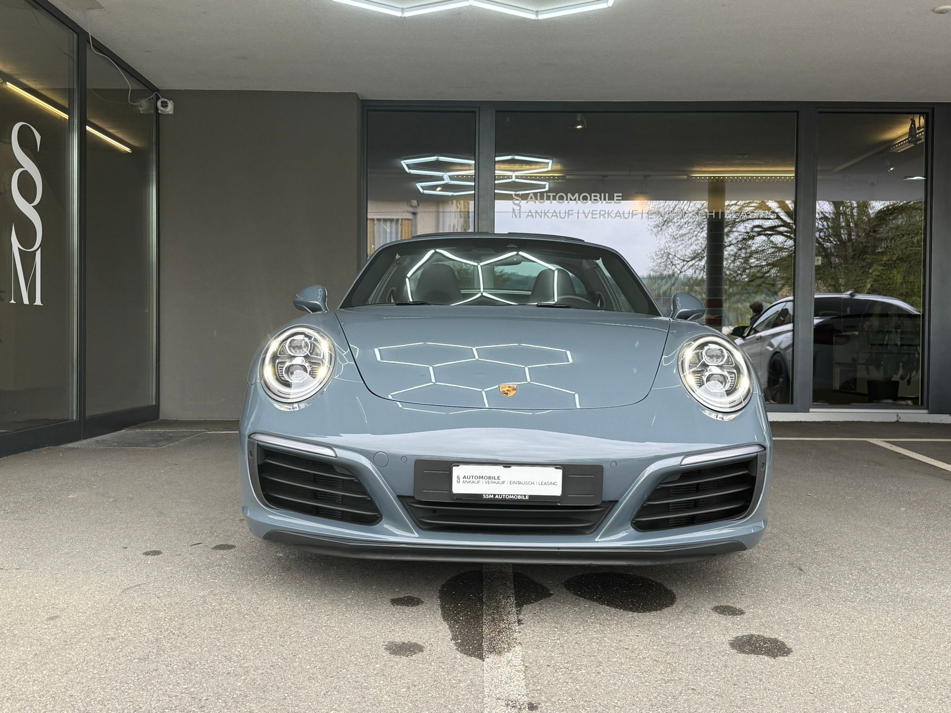 PORSCHE 911 Targa 4S PDK 991.2 ** Porsche Approved **-showroom-element-1