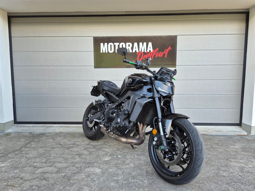 YAMAHA MT-09-showroom-element-1