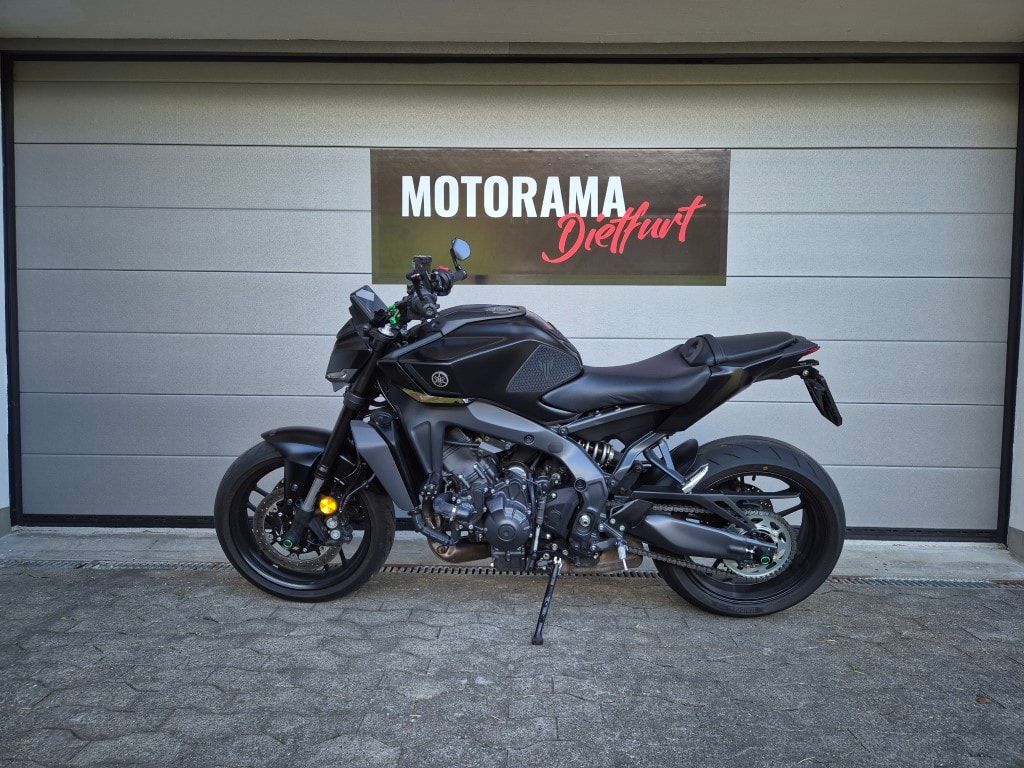 YAMAHA MT-09-showroom-element-2