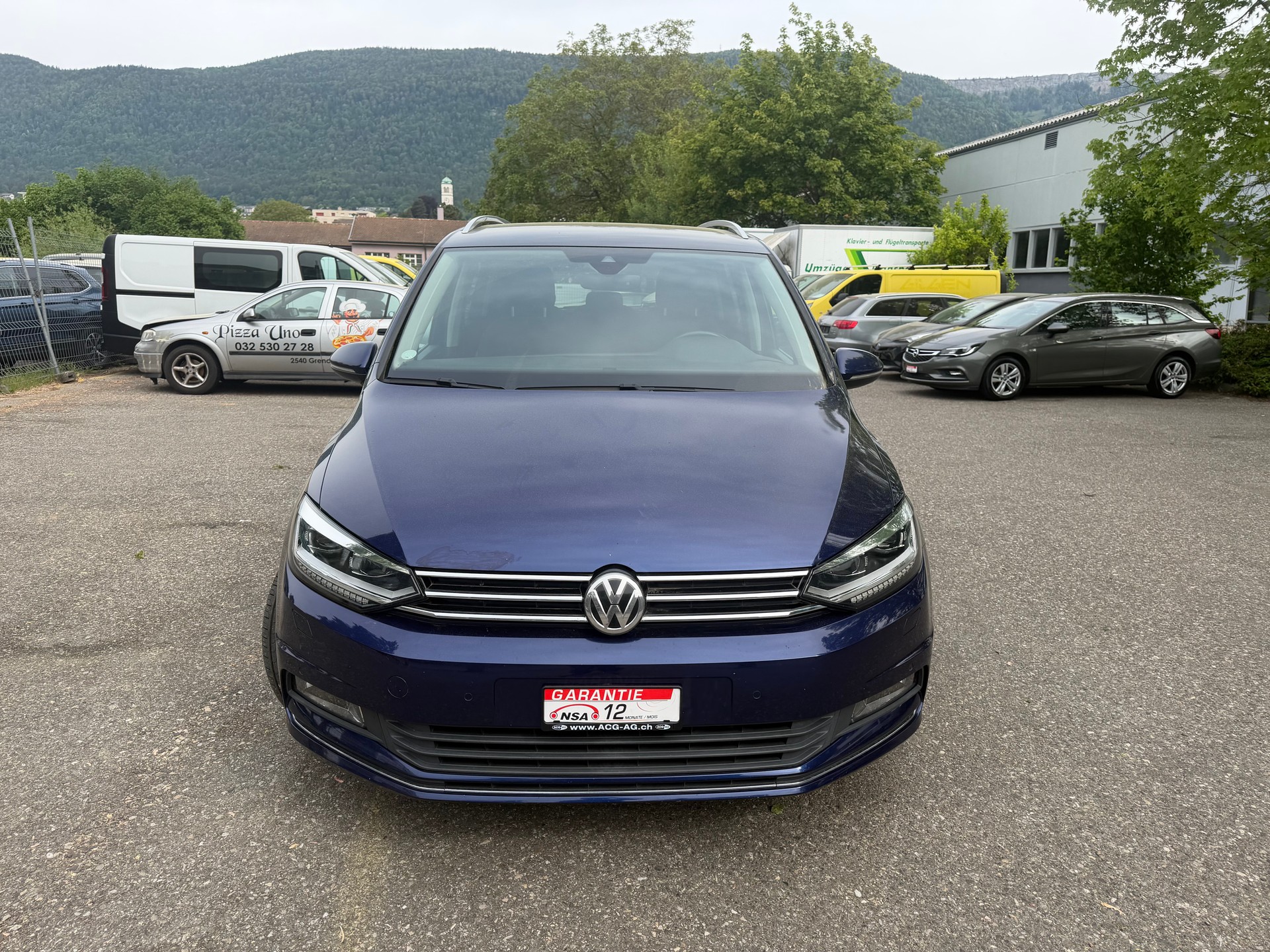 VW Touran 2.0 TDI BlueMotion Technology Highline DSG ** 190 PS ** 7-Plätzer ** Navi mit RF-kamera ** Frisch MFK *-image-1
