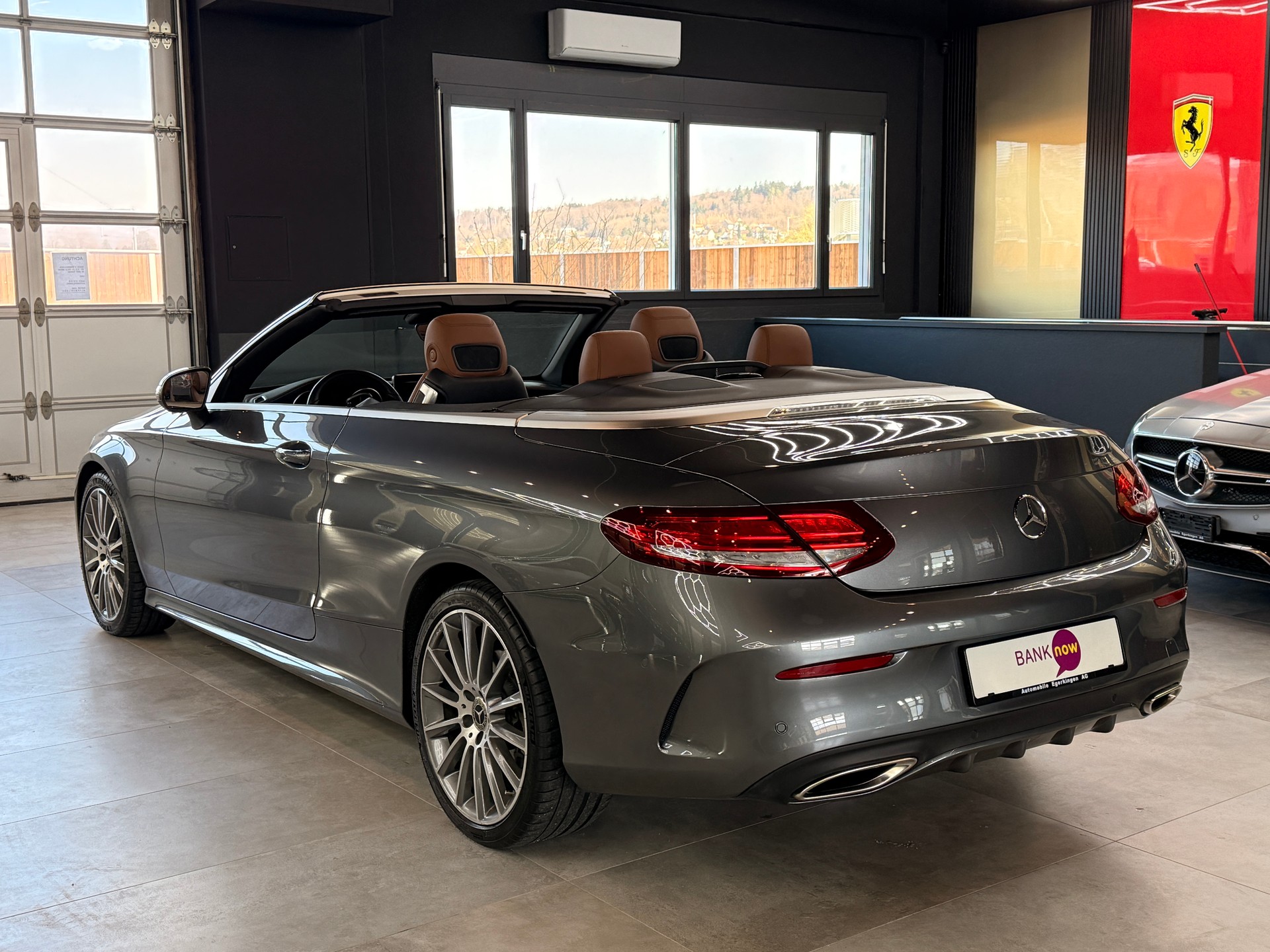 MERCEDES-BENZ C 200 Cabriolet AMG Line 9G-Tronic-image-6