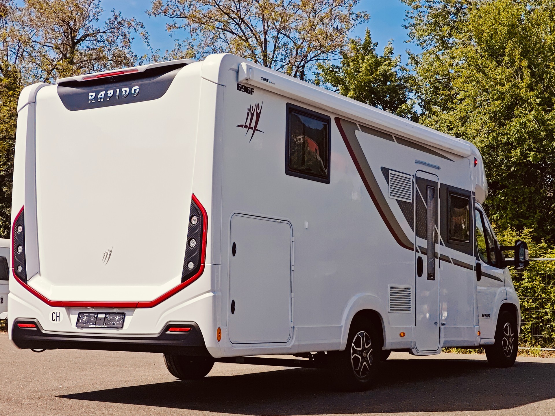 FIAT Rapido SERIE 6 696 F - Automat -- Queensbett XL -- Hubbett -- Solar & Lithium -- Dachklima -- Bodenheizung -- Clesana WC-image-3