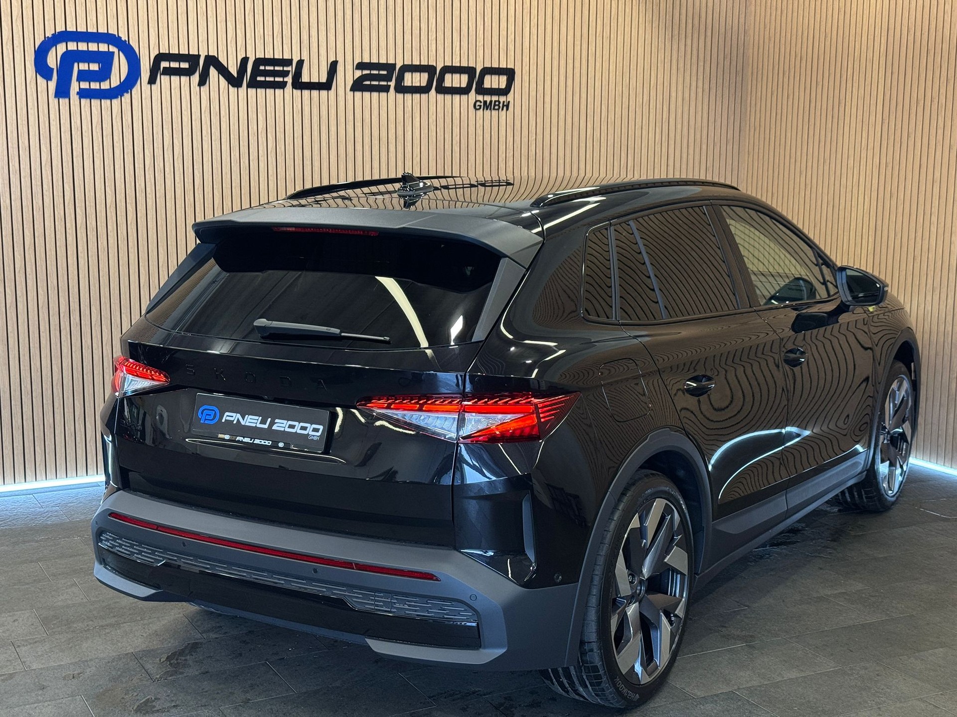 SKODA Elroq RS-MAXX 4x4 84kWh *4Jahre Werksgarantie*-image-3