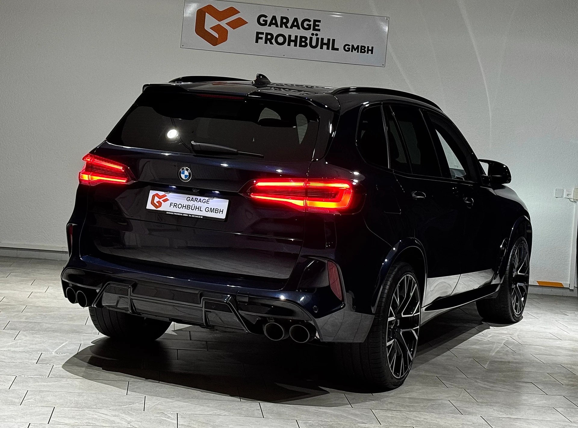 BMW X5M Competition Steptronic Competition-showroom-element-3