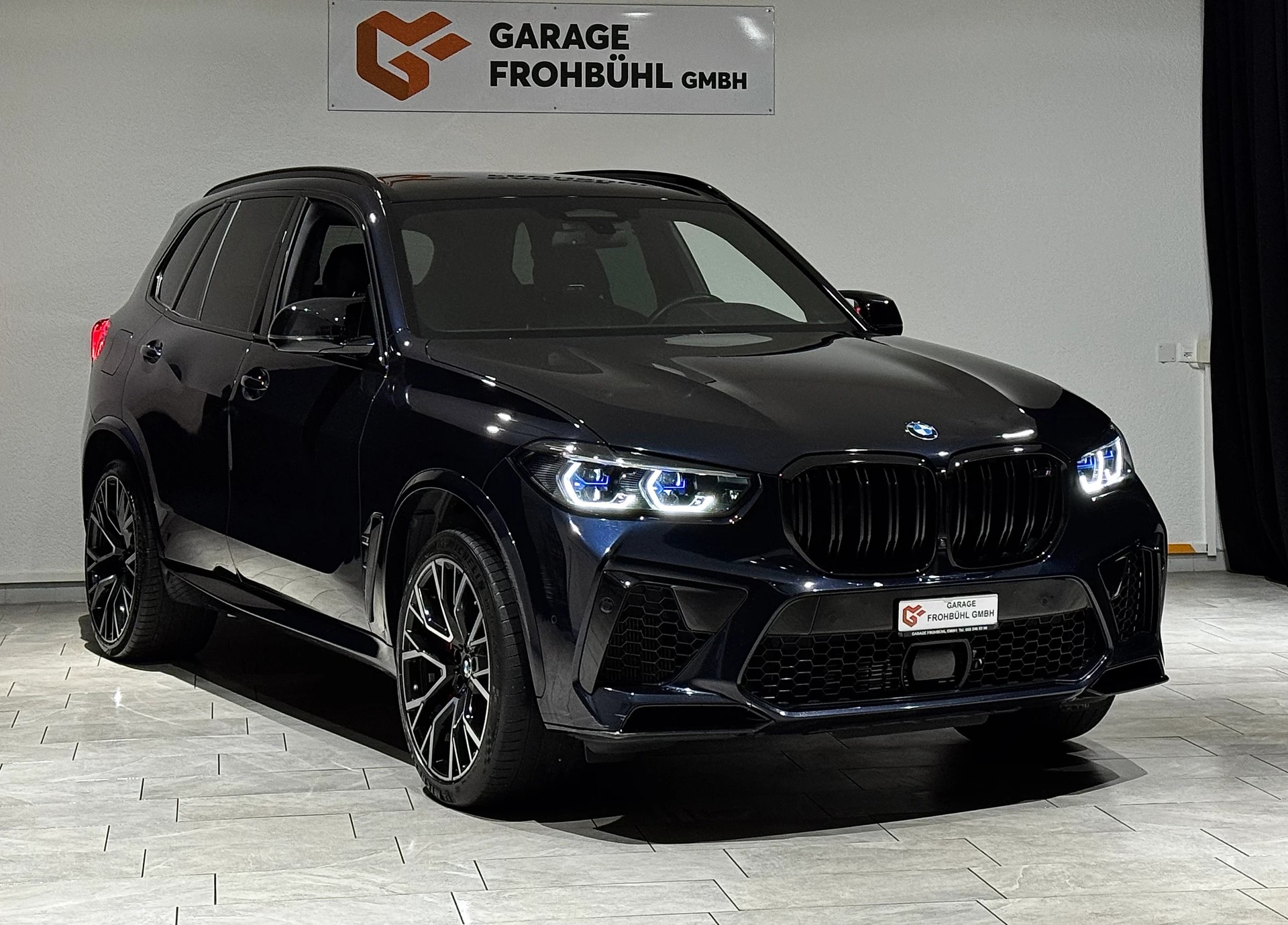 BMW X5M Competition Steptronic Competition-showroom-element-1