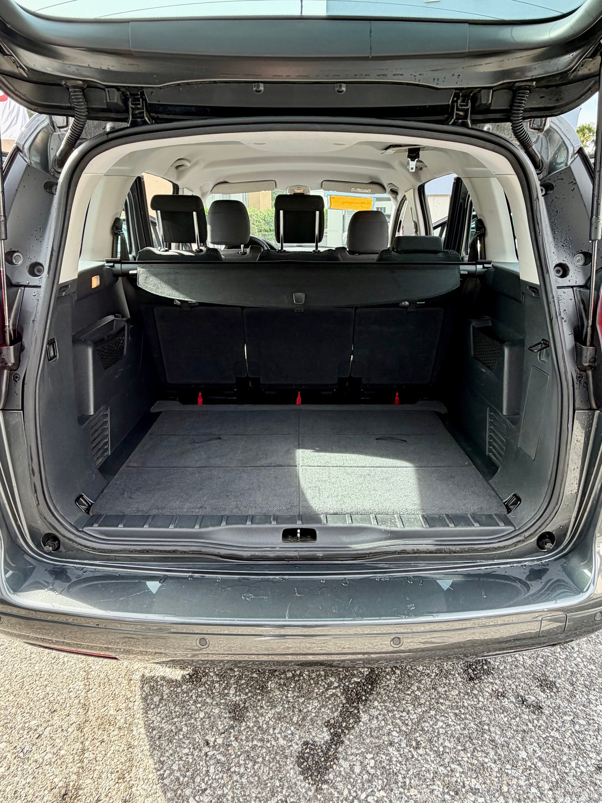 PEUGEOT 5008 1.6 BlueHDi 5008 1.6 BlueHDi Business EAT-image-9