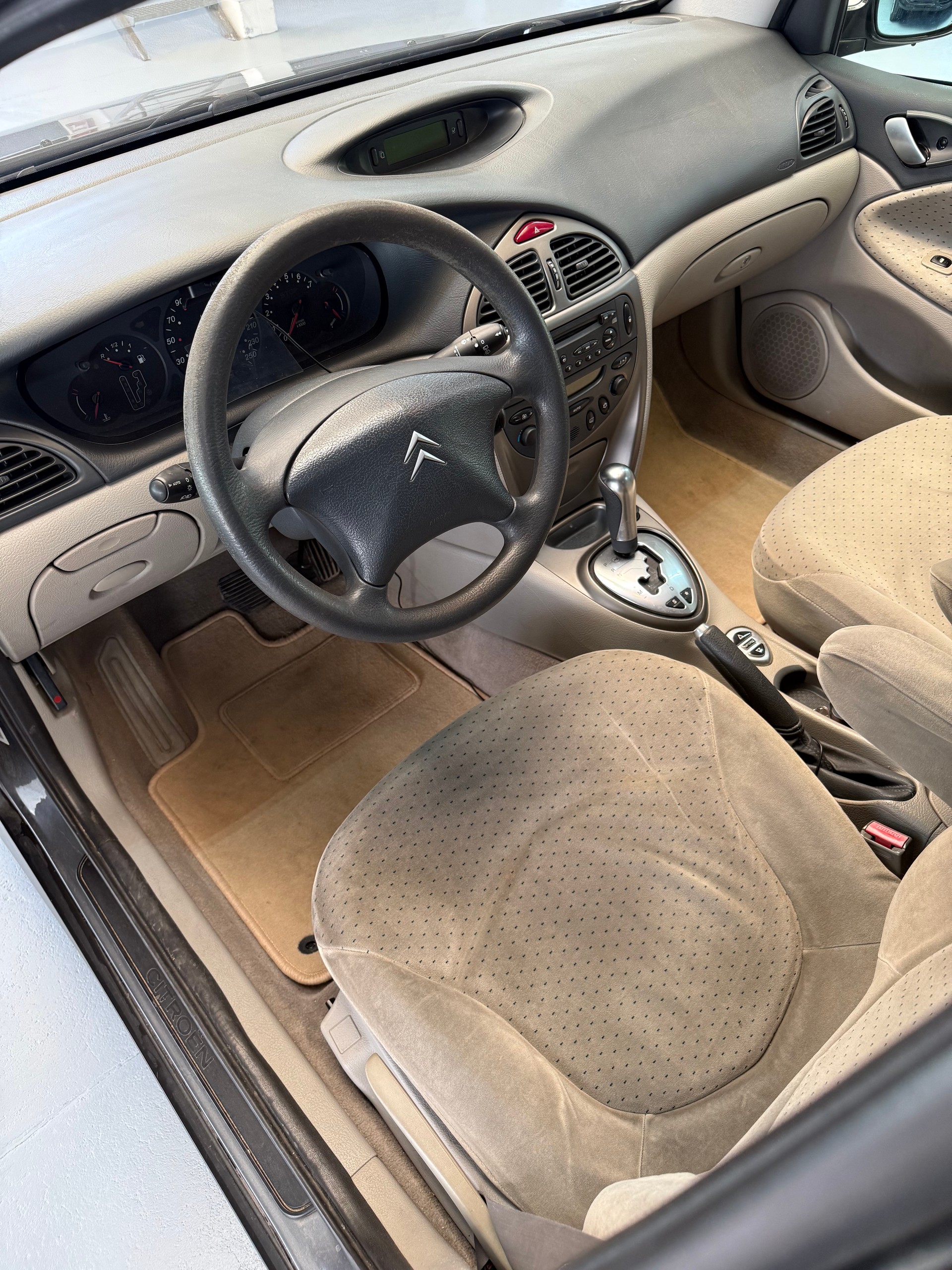 CITROEN C5 Break 2.0i 16V SX Automatic-image-11