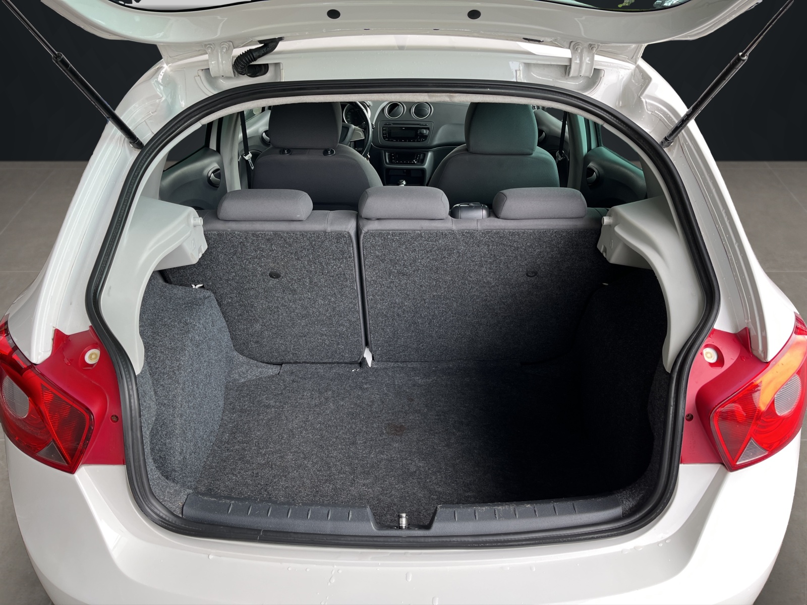 SEAT Ibiza 1.2 TSI Style-image-13