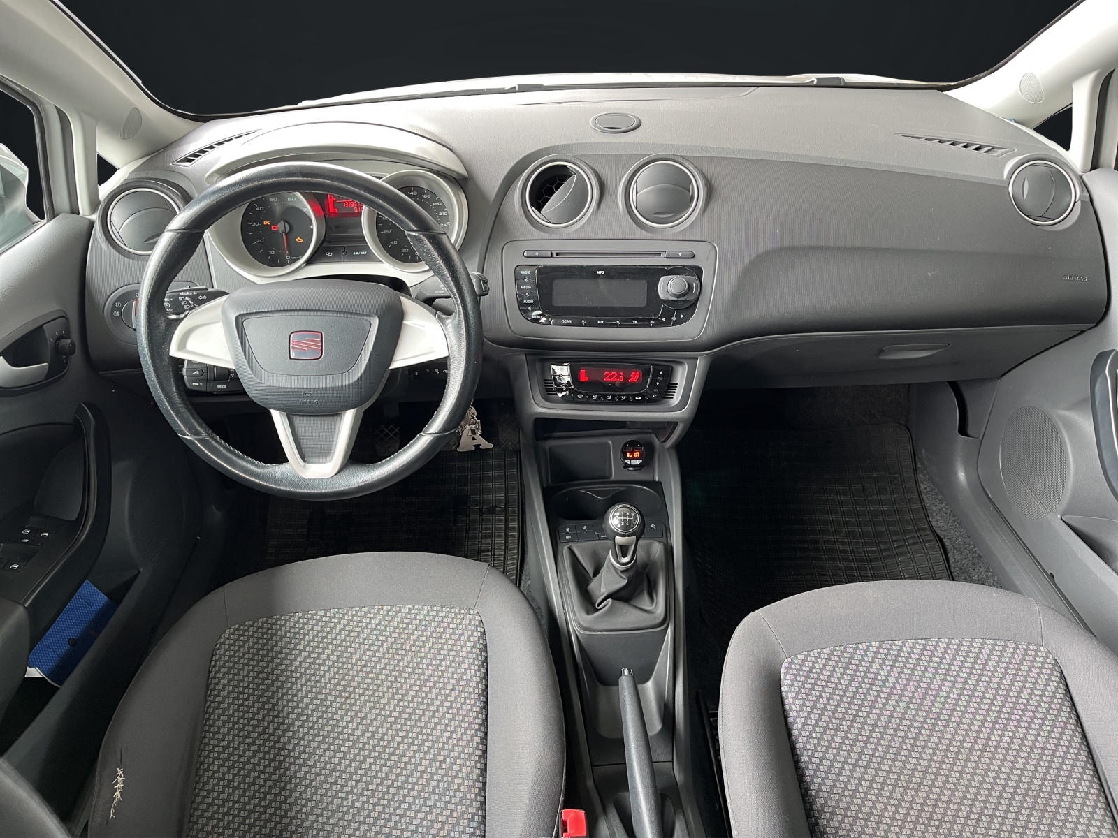 SEAT Ibiza 1.2 TSI Style-image-12
