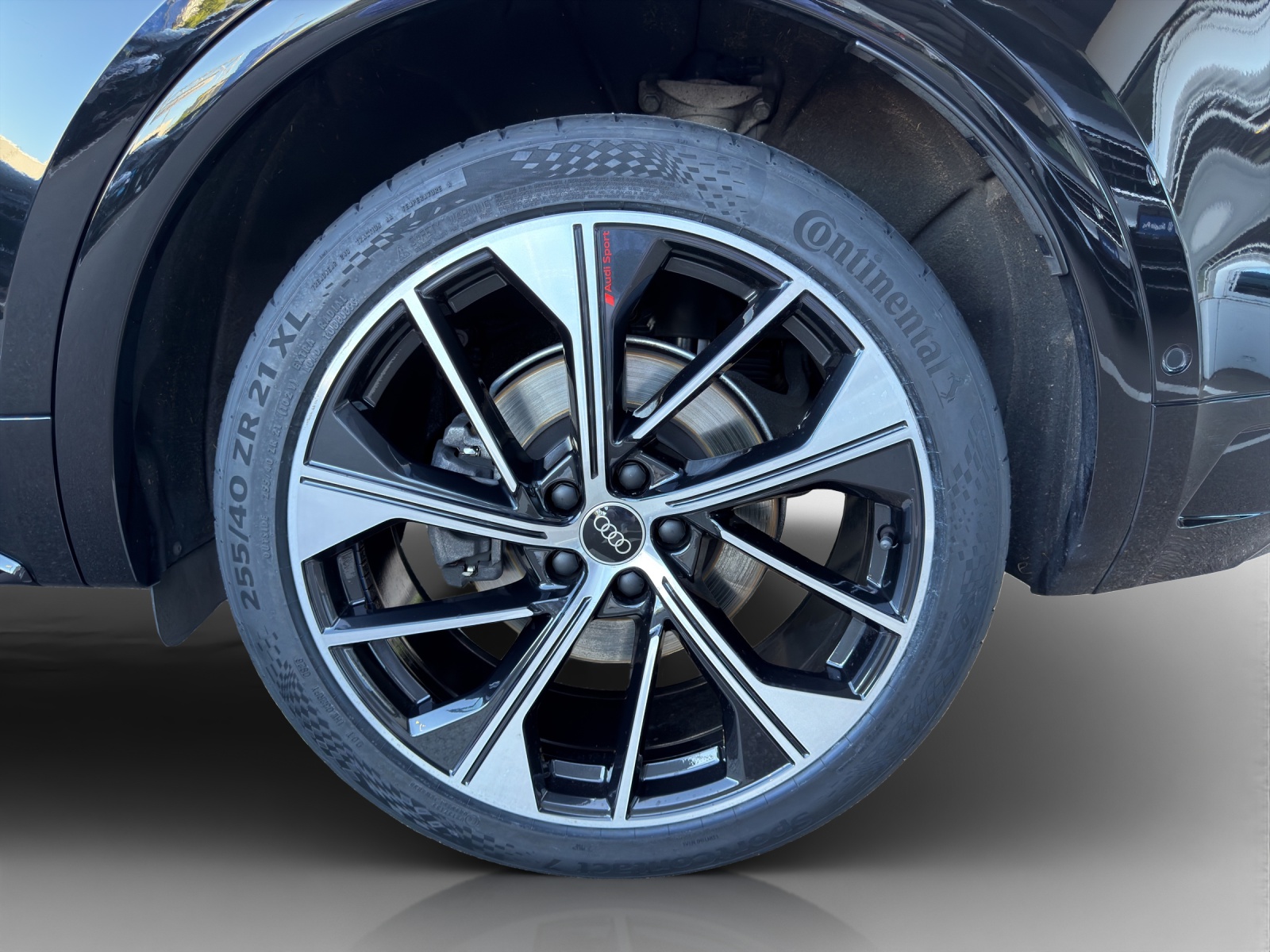 AUDI Q5 Sportback 45 TFSI S line quattro S-tronic-image-13