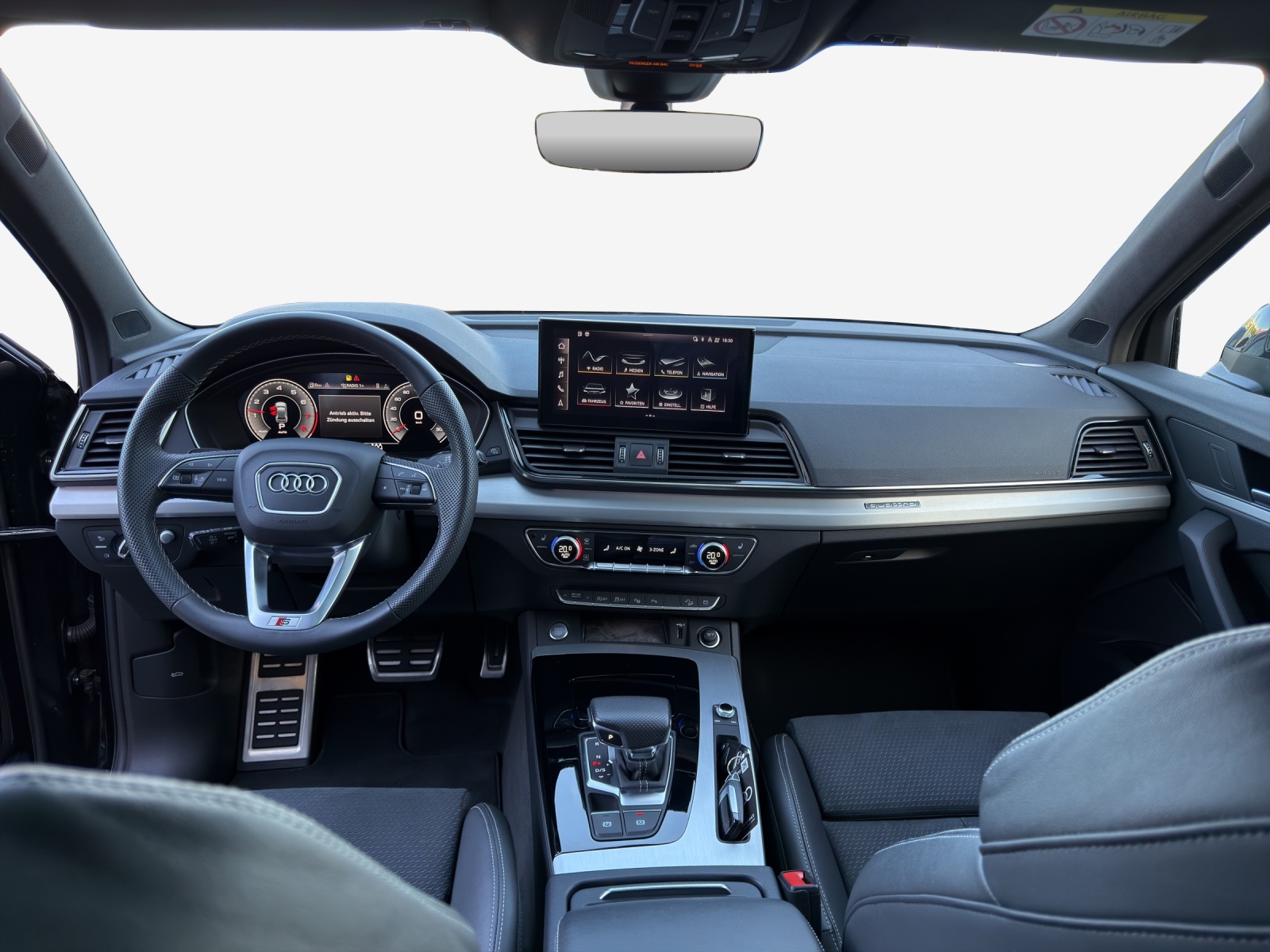 AUDI Q5 Sportback 45 TFSI S line quattro S-tronic-image-8