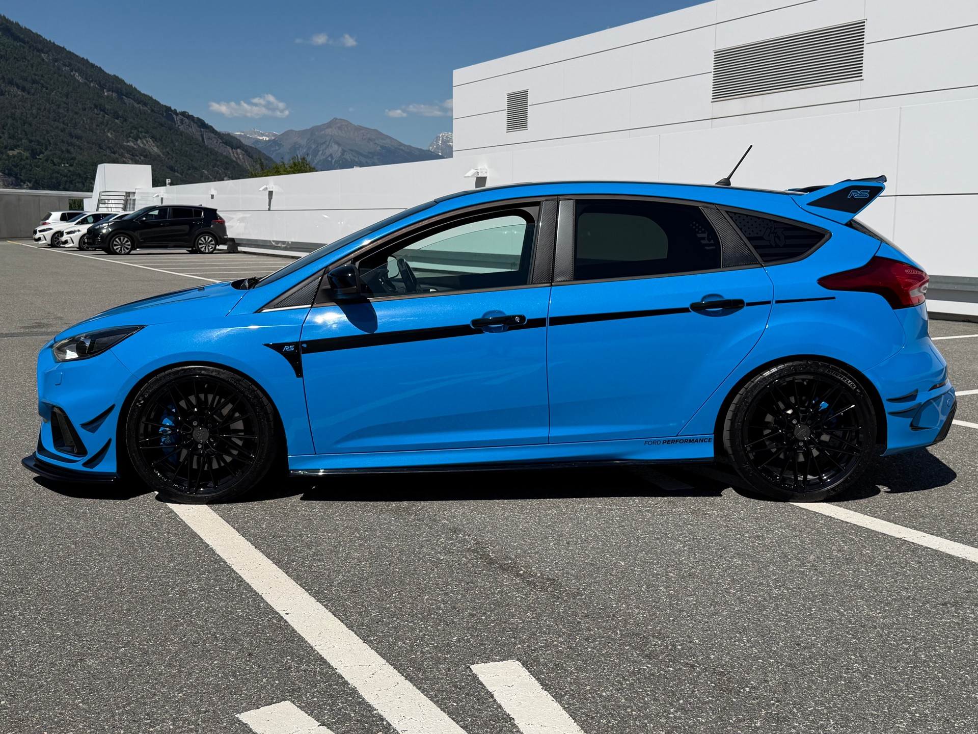 FORD Focus 2.3 EcoBoost RS+ AWD ON POINT-image-2