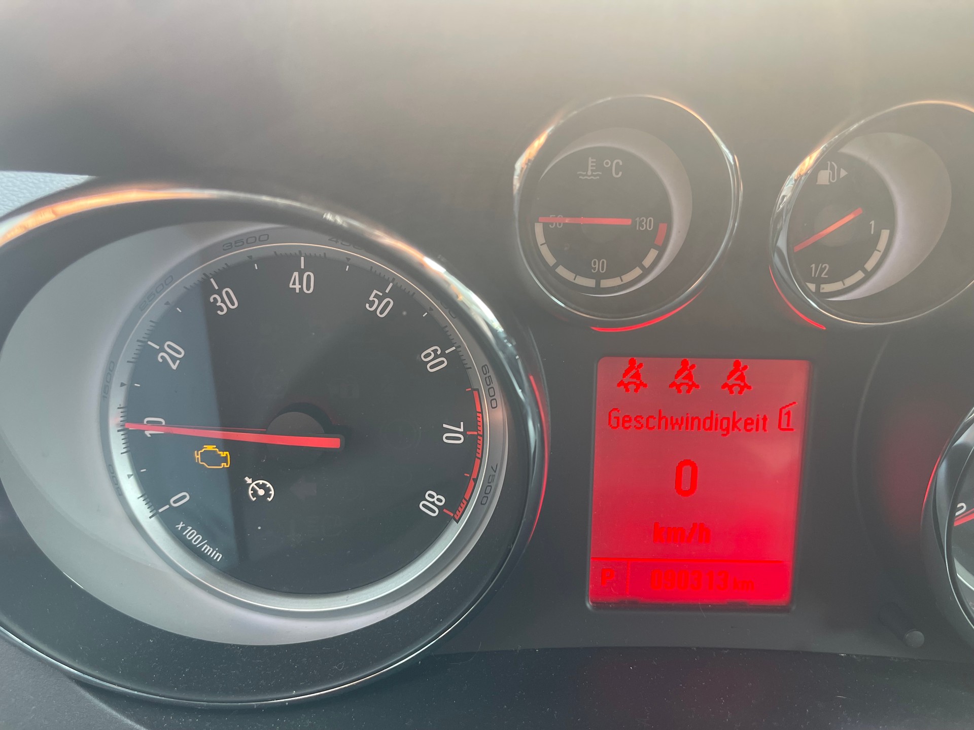 OPEL Meriva 1.4 Turbo Active Edition Automatic-image-15