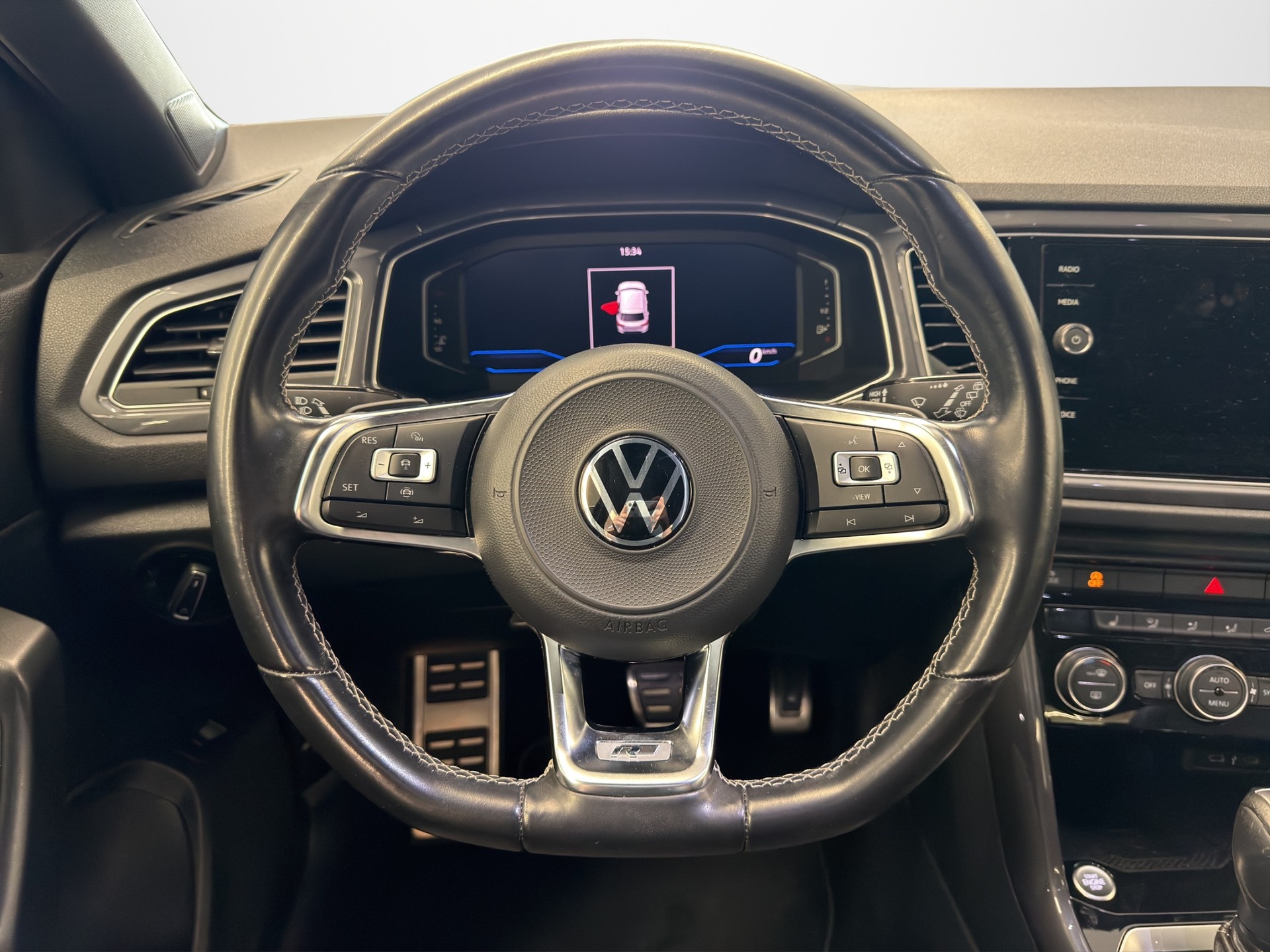 VW T-Roc 1.5 TSI EVO Sport DSG-image-9