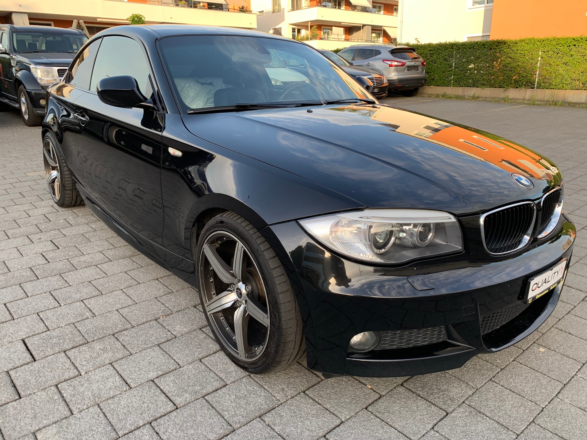 BMW 120d Coupé-image-1