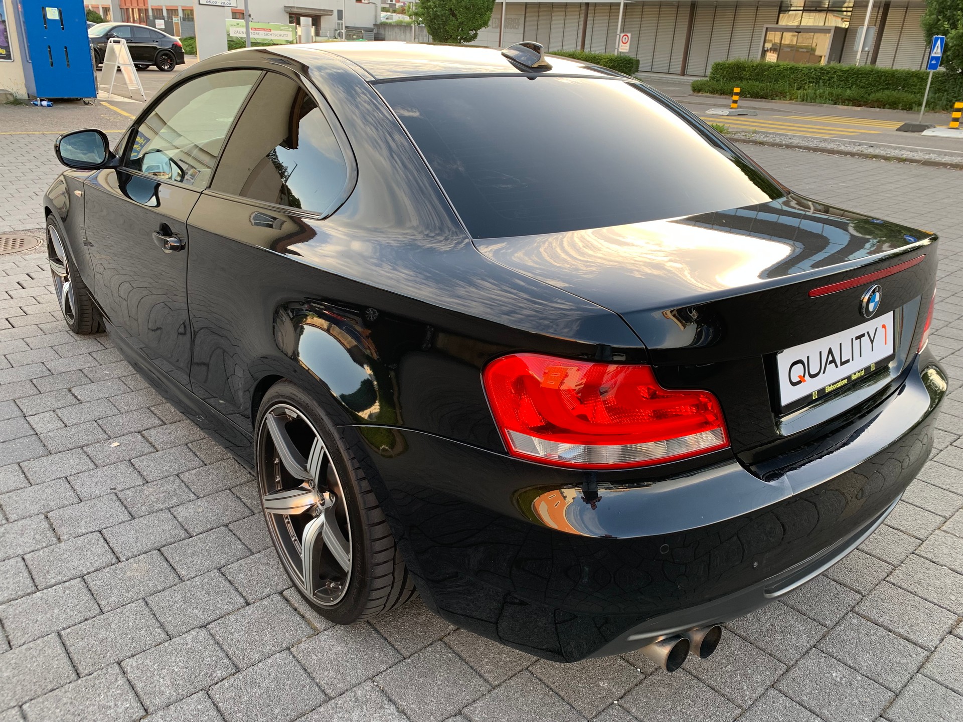 BMW 120d Coupé-image-2