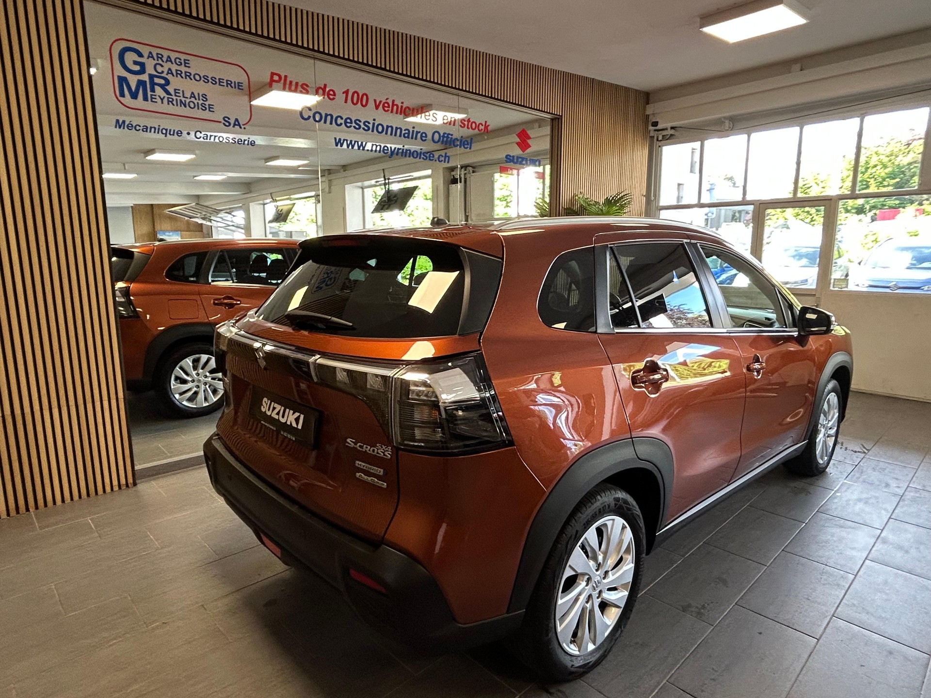 SUZUKI S-Cross 1.4 T Compact+ Hybrid 4x4-image-6