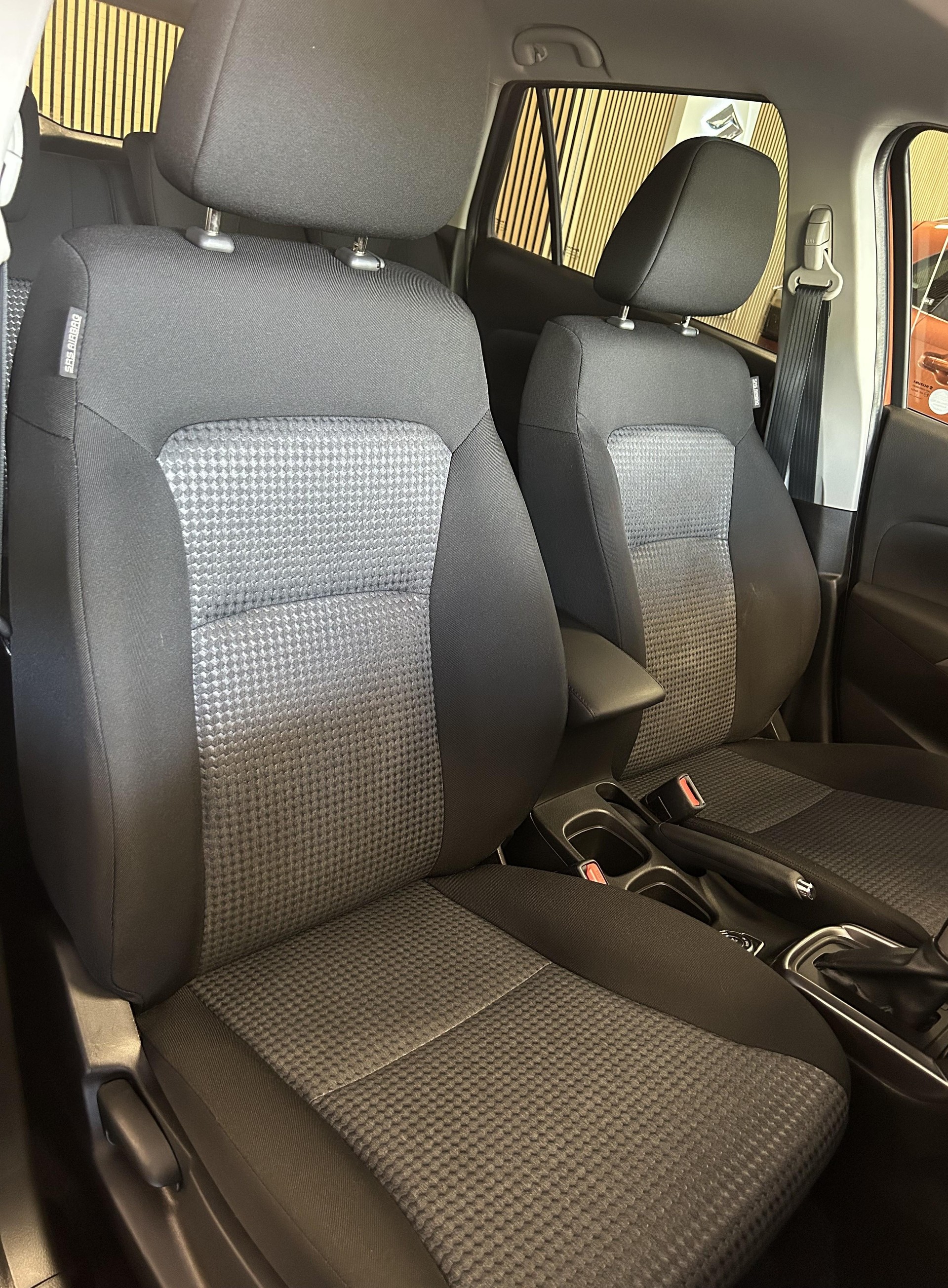 SUZUKI S-Cross 1.4 T Compact+ Hybrid 4x4-image-15